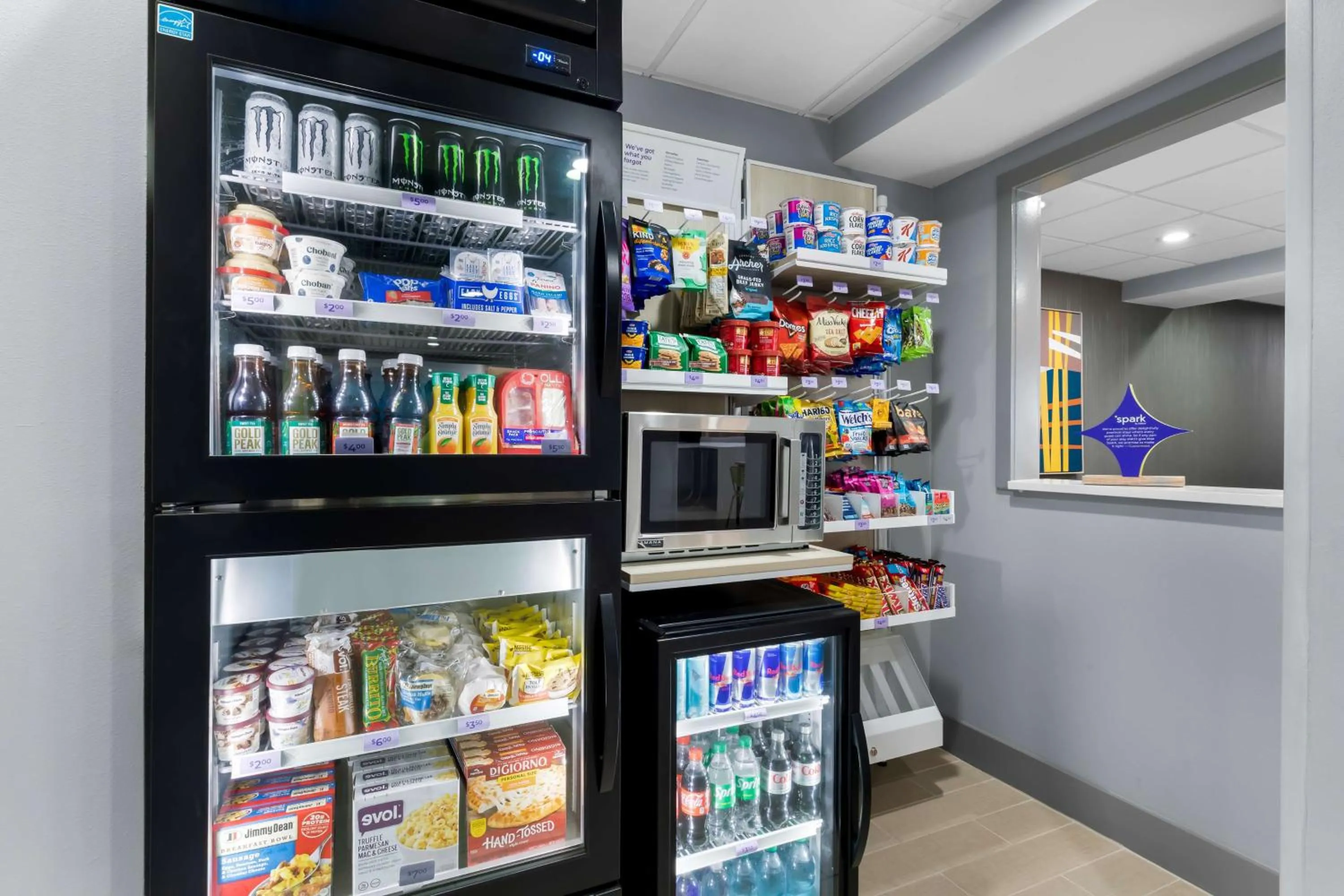 Restaurant/places to eat in Spark by Hilton Calhoun