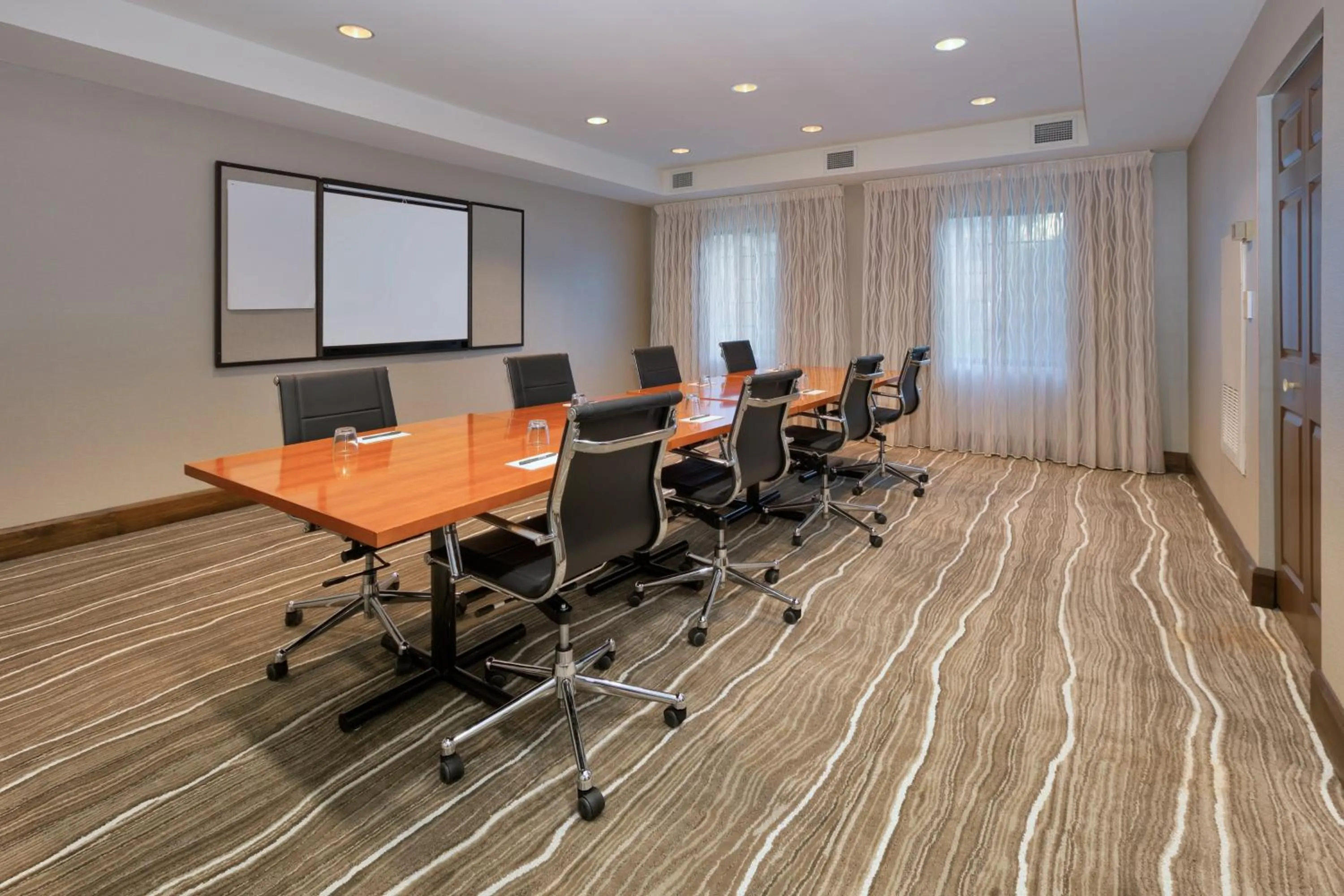 Meeting/conference room in Staybridge Suites Corning by IHG