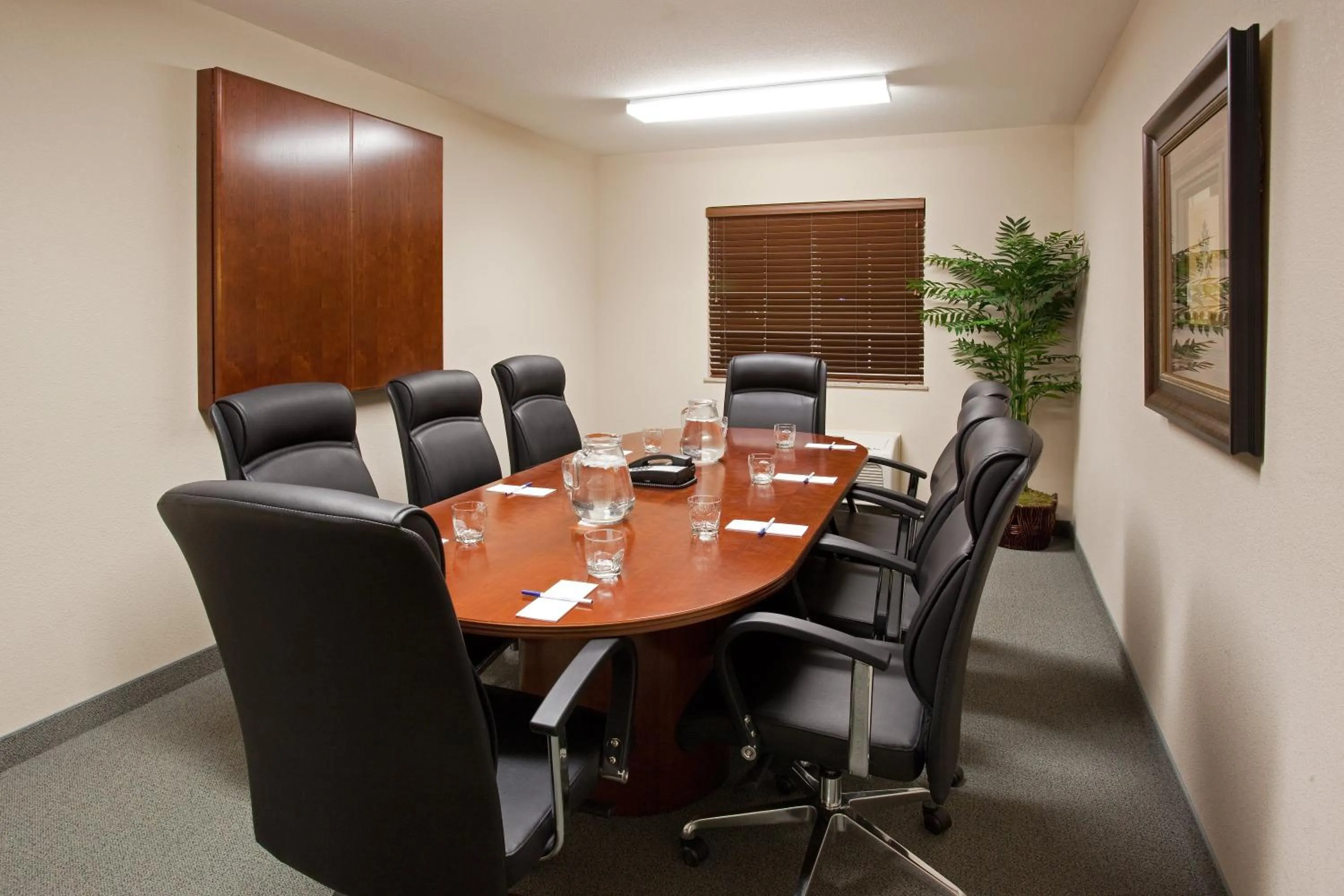 Meeting/conference room in Candlewood Suites Cheyenne by IHG