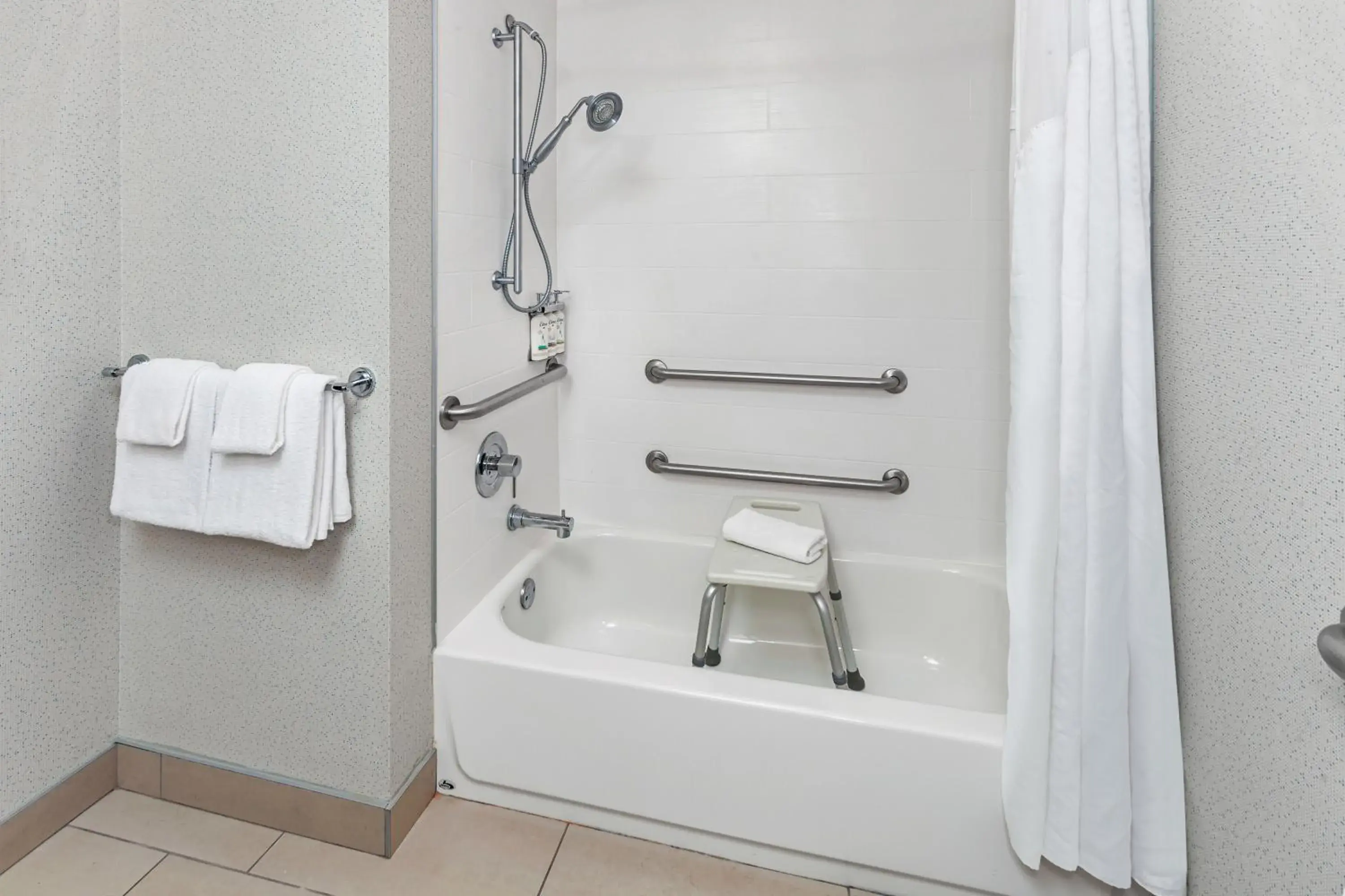 Standard Queen Room with Two Queen Beds and Mobility Accessible Tub in Holiday Inn Express Hotel & Suites Chicago South Lansing by IHG Standard Queen Room with Two Queen Beds and Mobility Accessible Tub in Holiday Inn Express Hotel & Suites Chicago South Lansing by IHG