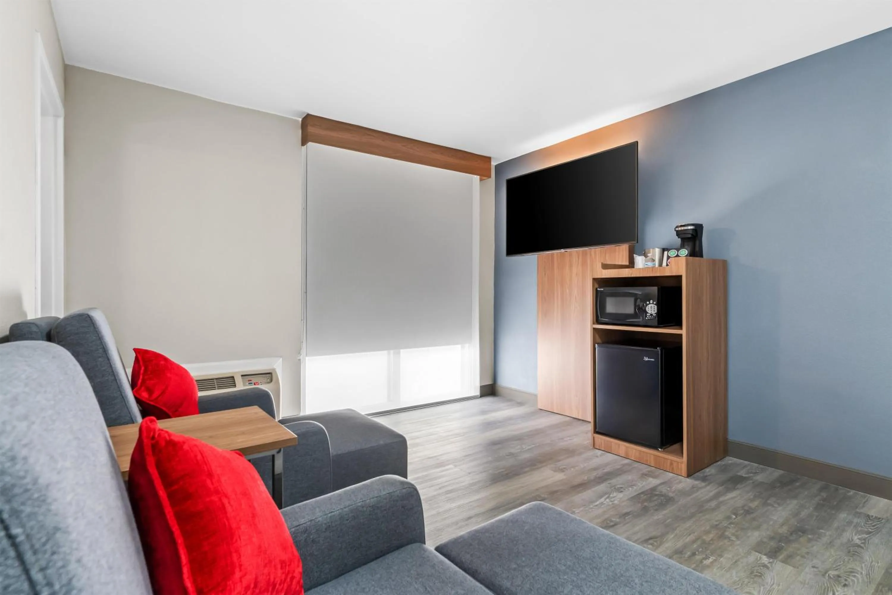 Photo of the whole room in Red Lion Hotel Cheyenne