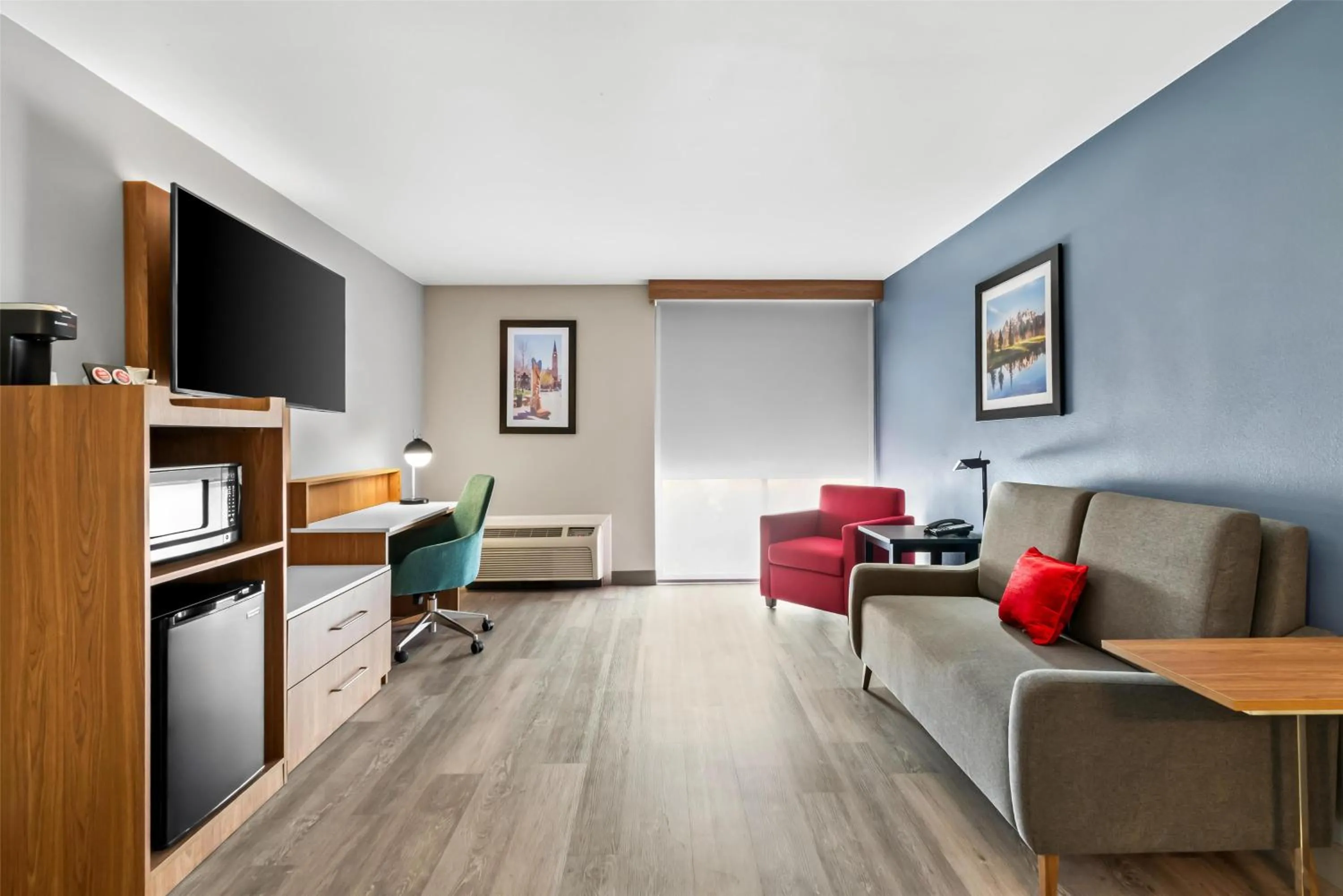 Photo of the whole room in Red Lion Hotel Cheyenne