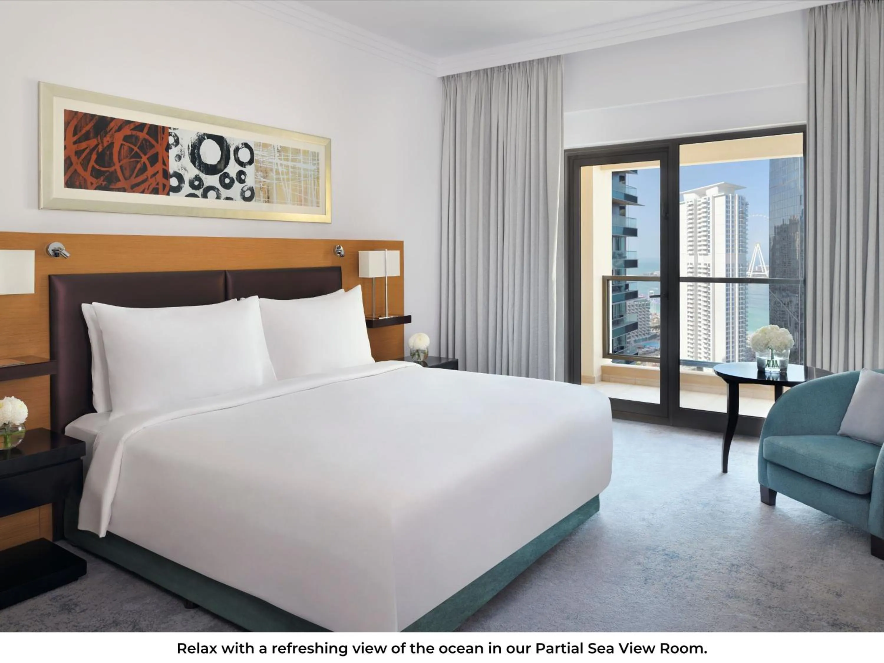 Guests, Bed in Mövenpick Hotel Jumeirah Beach