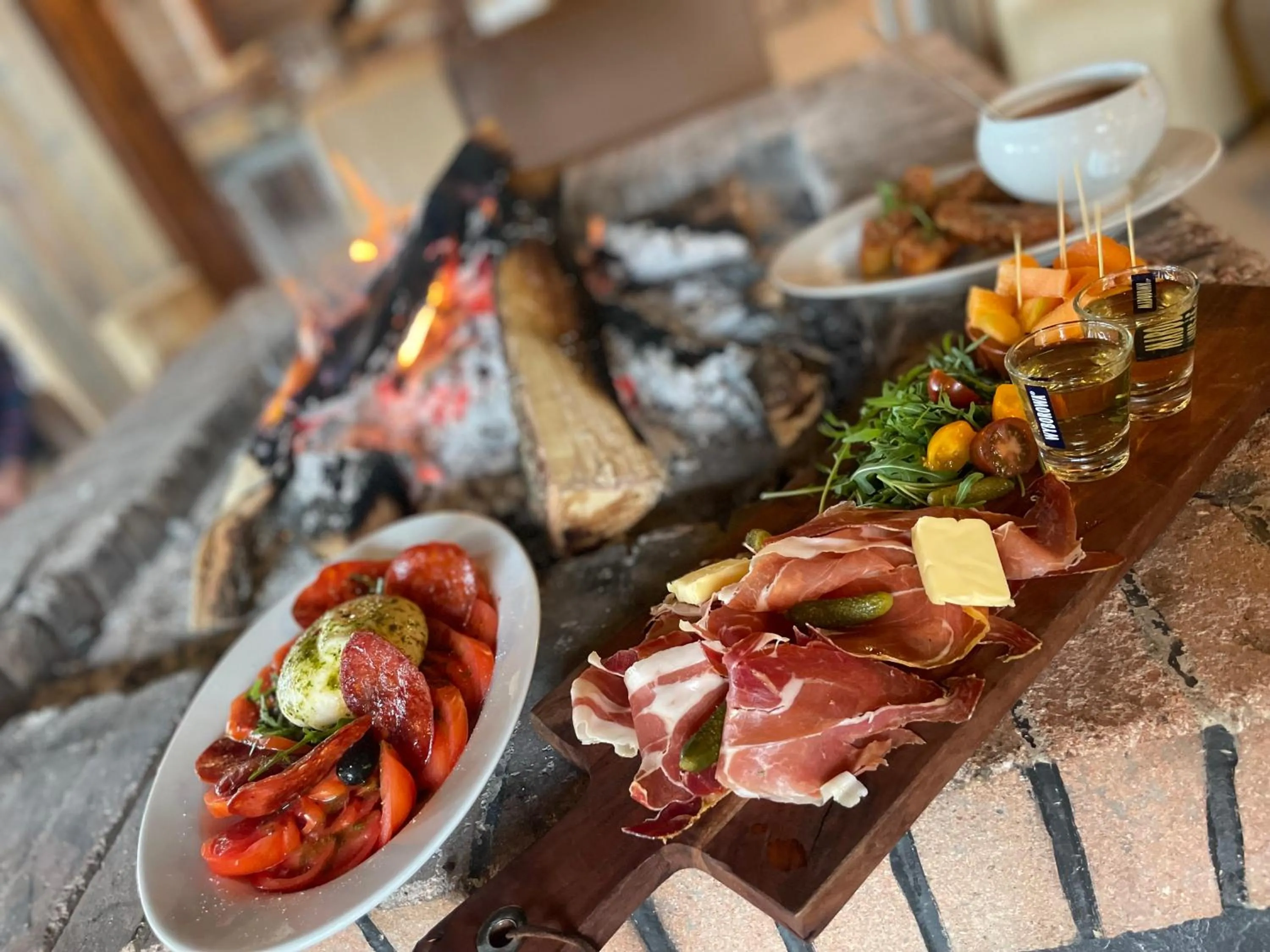 Restaurant/places to eat in Hotel des Pyrénées