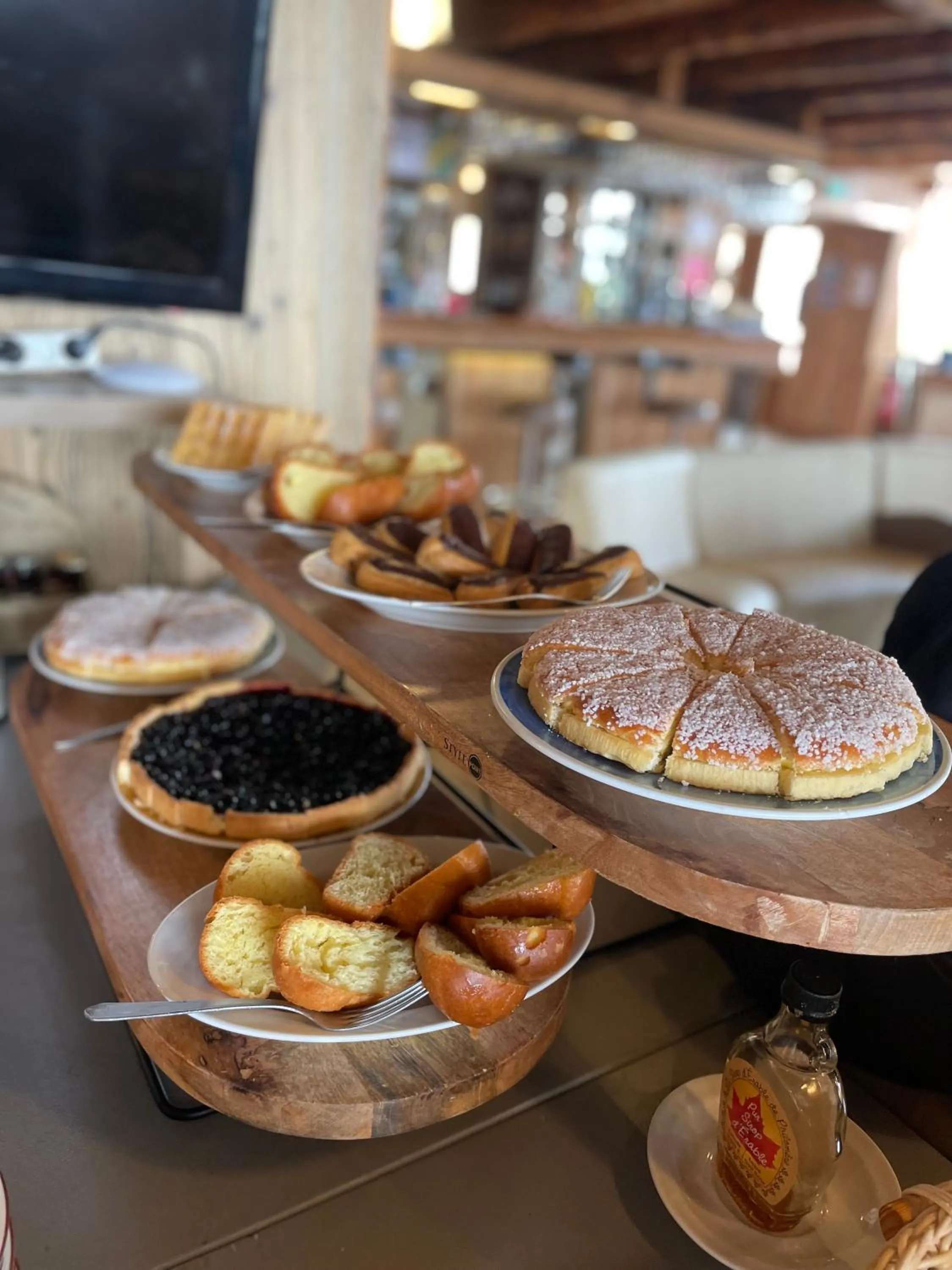 Restaurant/places to eat in Hotel des Pyrénées