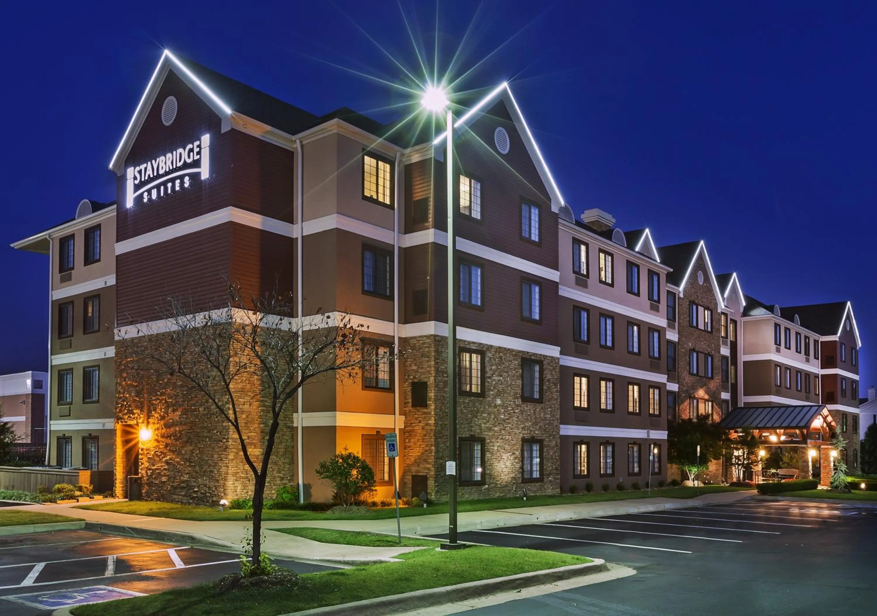 Property building in Staybridge Suites Tulsa-Woodland Hills, an IHG Hotel