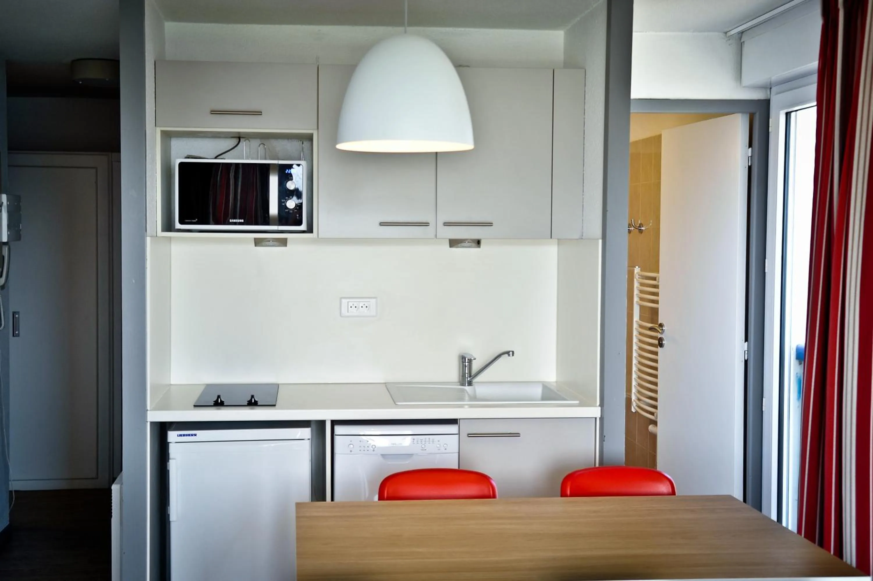 Kitchen or kitchenette in Résidence Mer & Golf Sokoburu