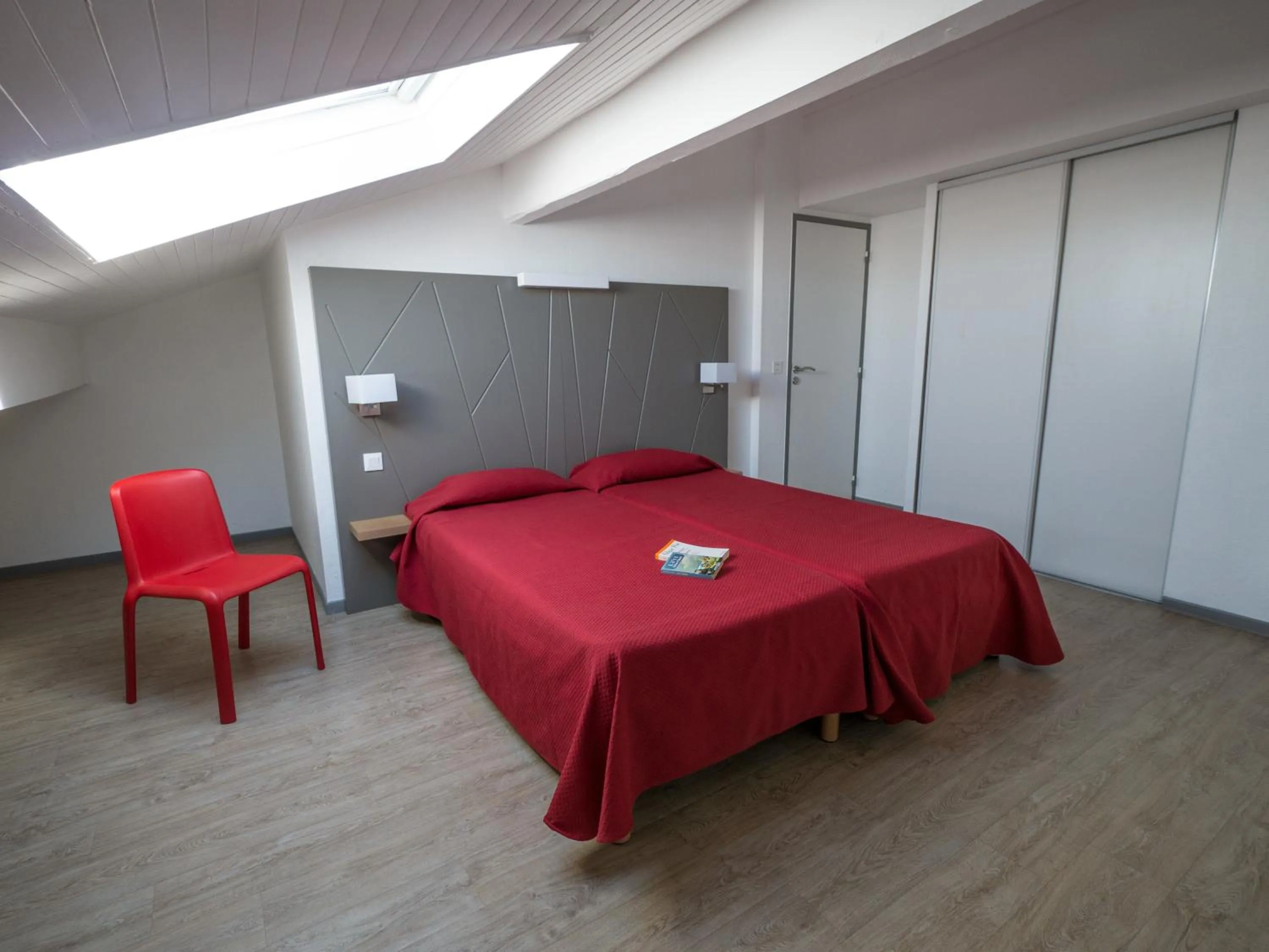 Bedroom, Bed in Résidence Mer & Golf Sokoburu