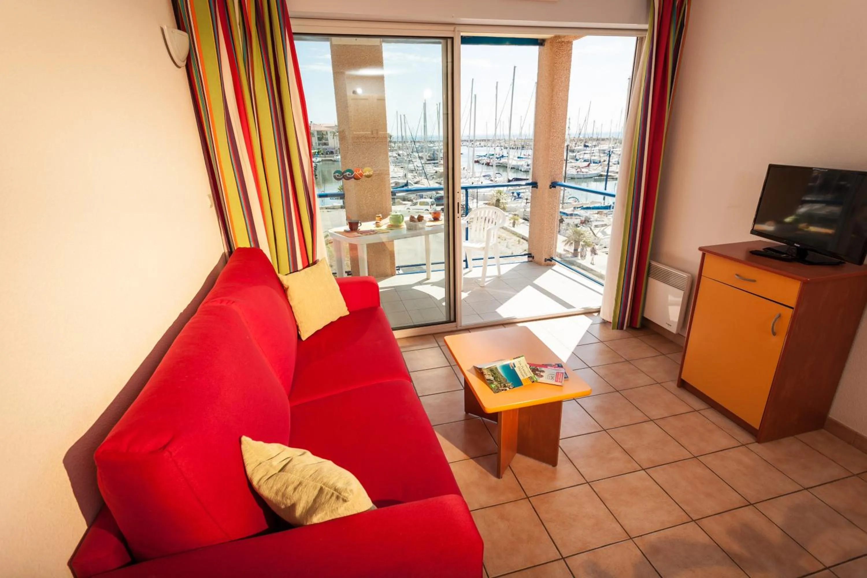 TV and multimedia in Résidence Mer & Golf Port Argelès