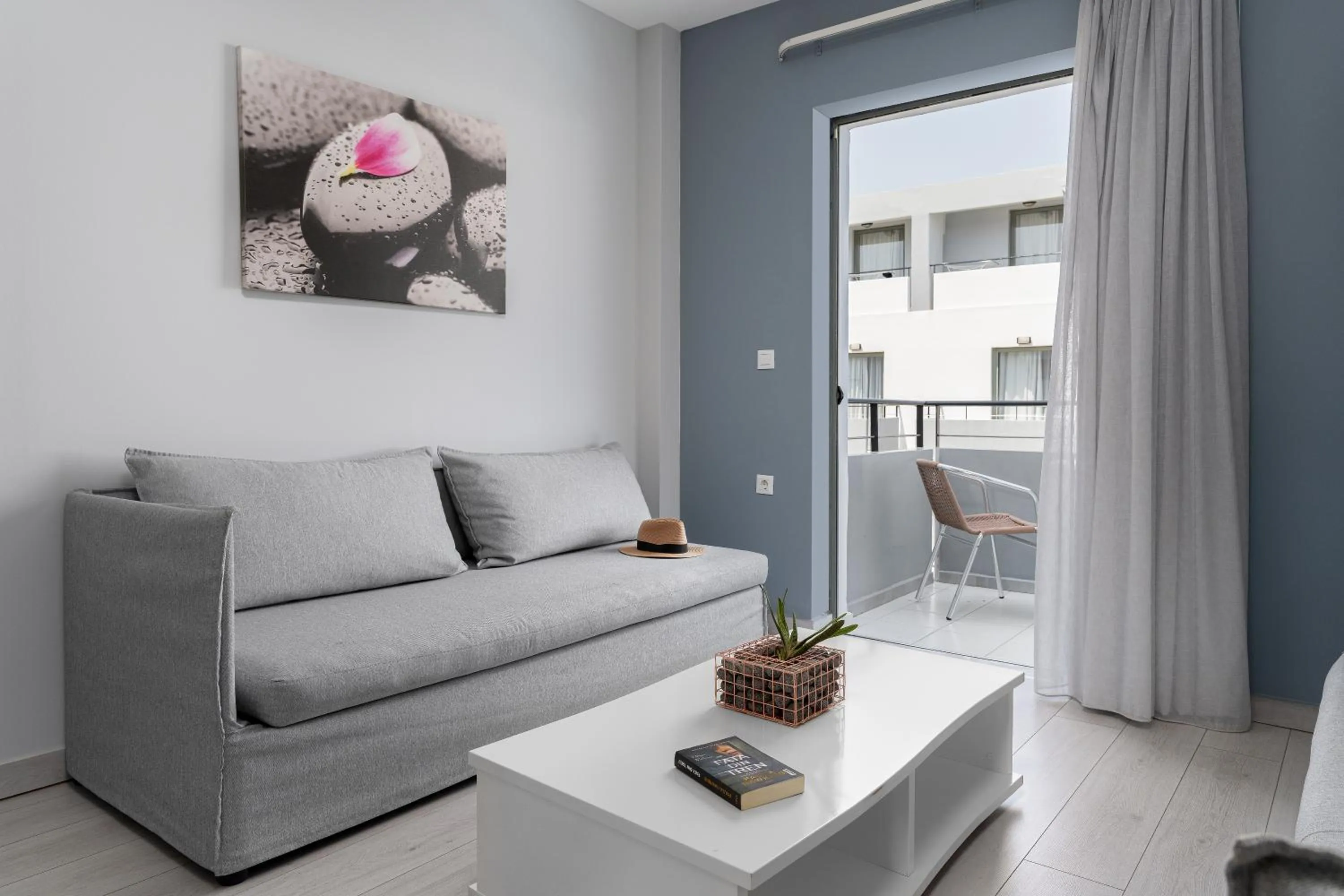 Living room in Sunrise Village Hotel - All Inclusive