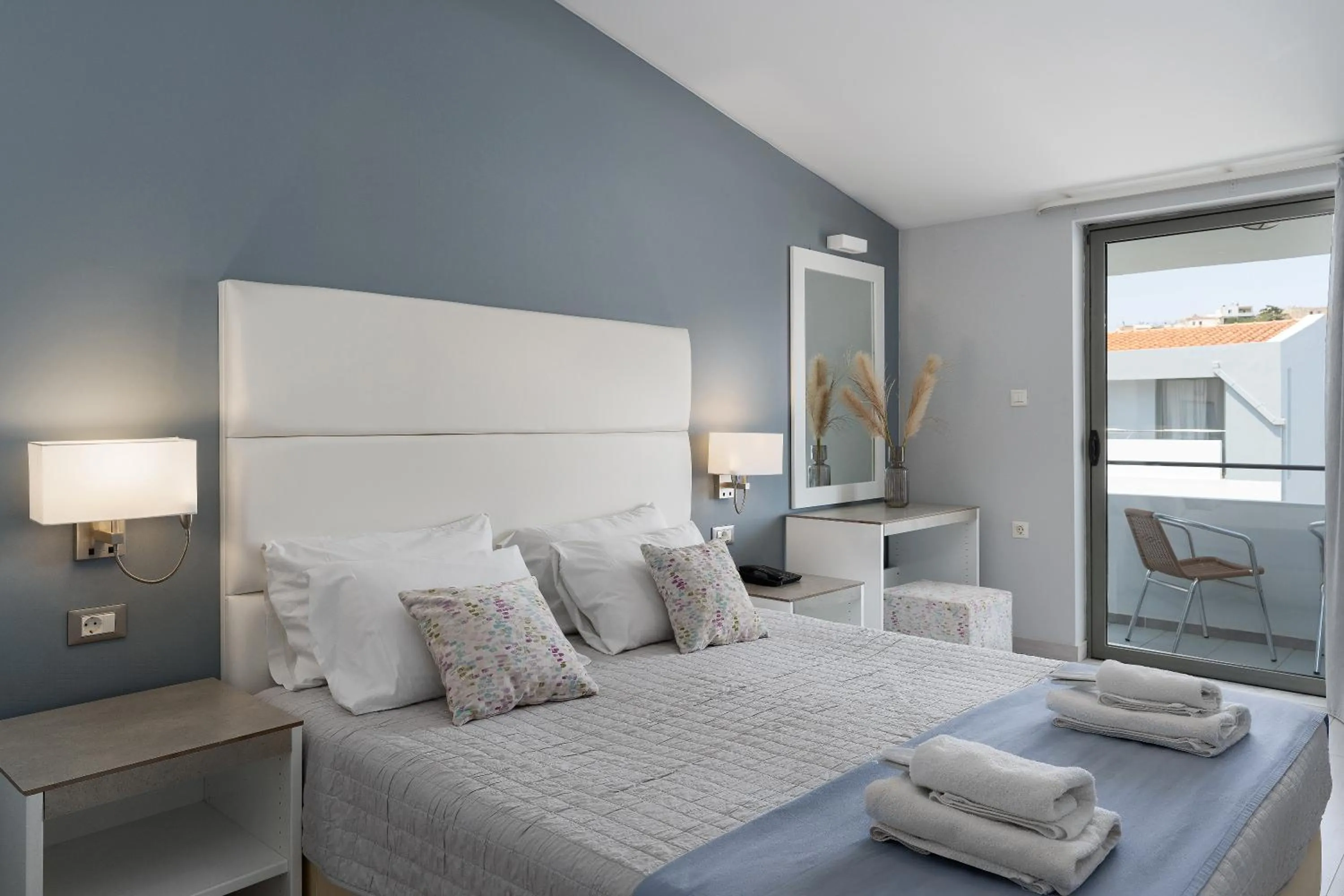 Bedroom in Sunrise Village Hotel - All Inclusive