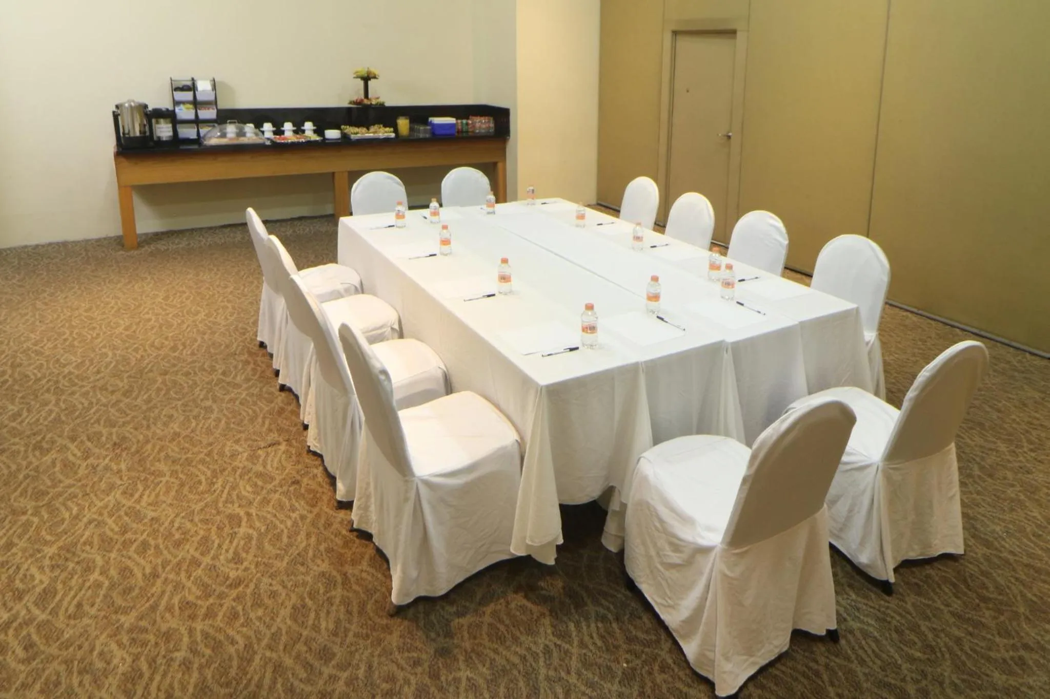Meeting/conference room in Holiday Inn Express Ciudad Del Carmen by IHG