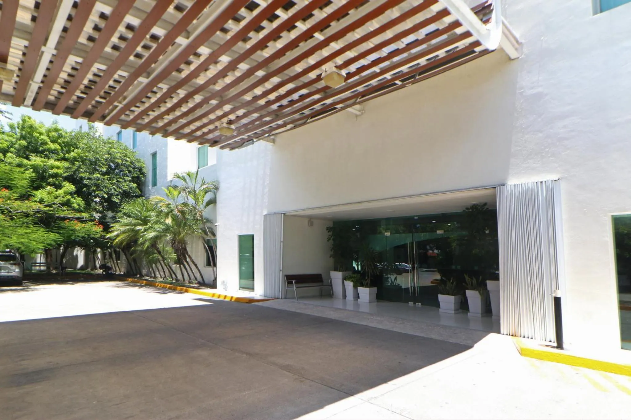 Property building in Holiday Inn Express Ciudad Del Carmen by IHG