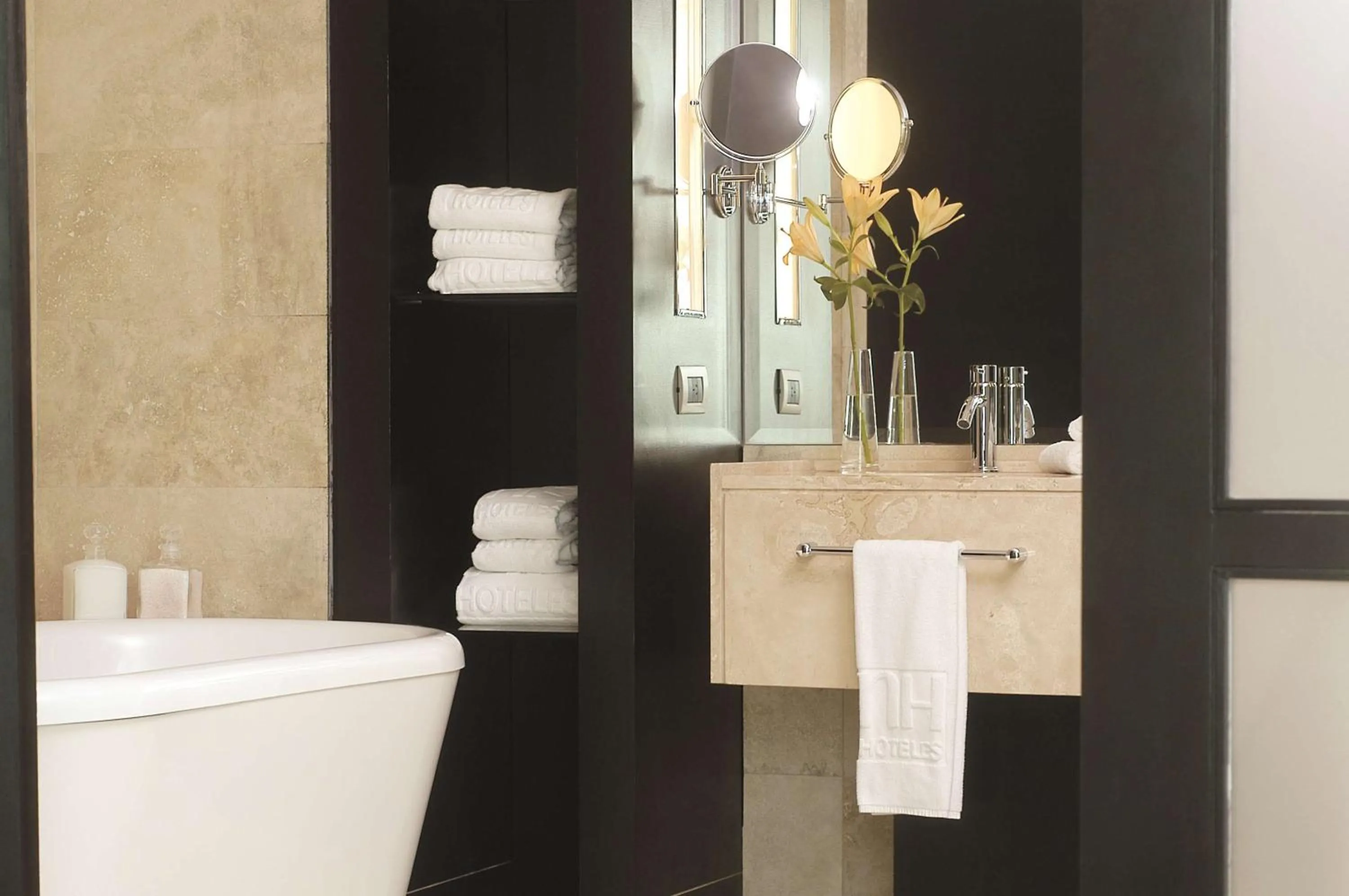 Bathroom in NH Collection Buenos Aires Centro Histórico