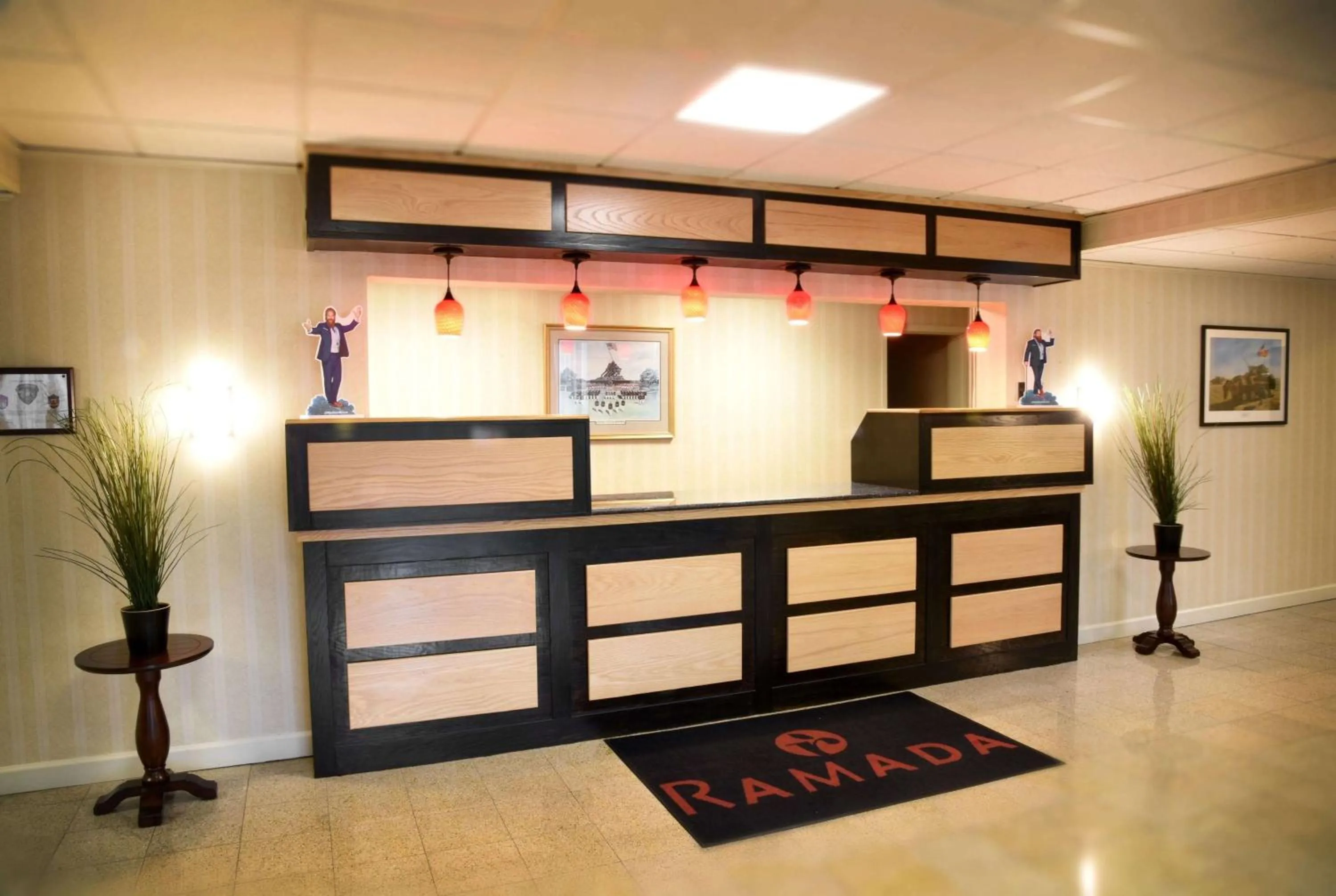 Lobby or reception in Ramada by Wyndham Triangle/Quantico