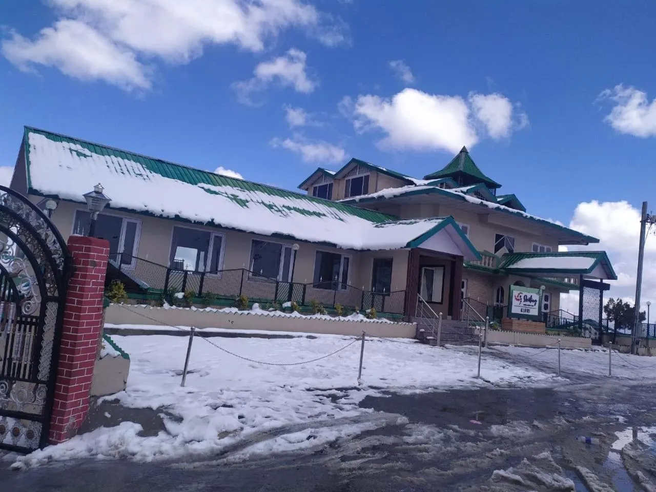 Property building in Sterling Kufri