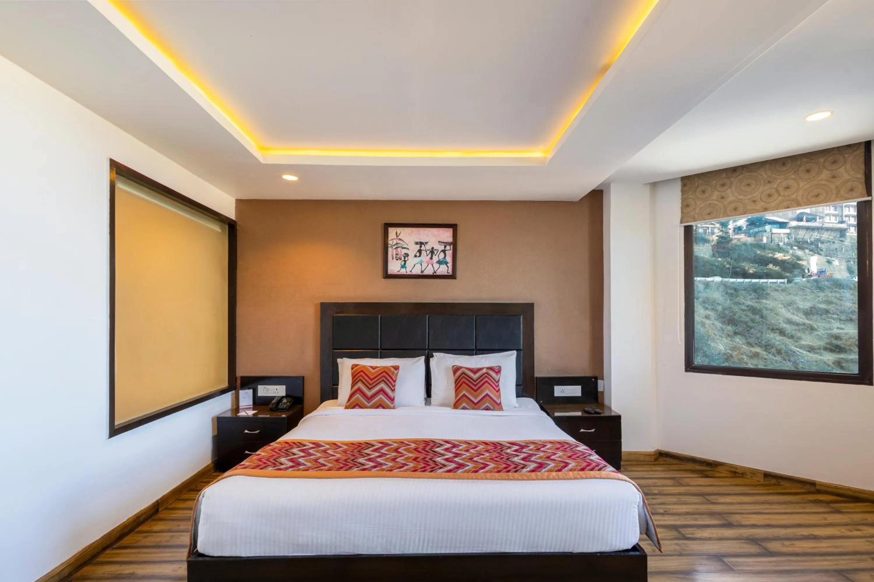 Bedroom, Bed in Sterling Kufri