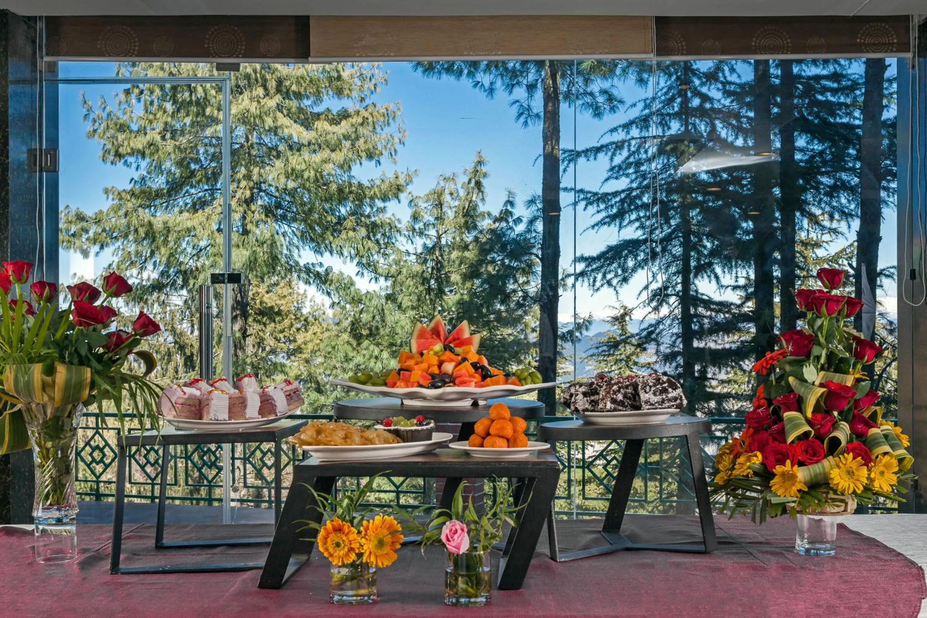 Restaurant/places to eat in Sterling Kufri