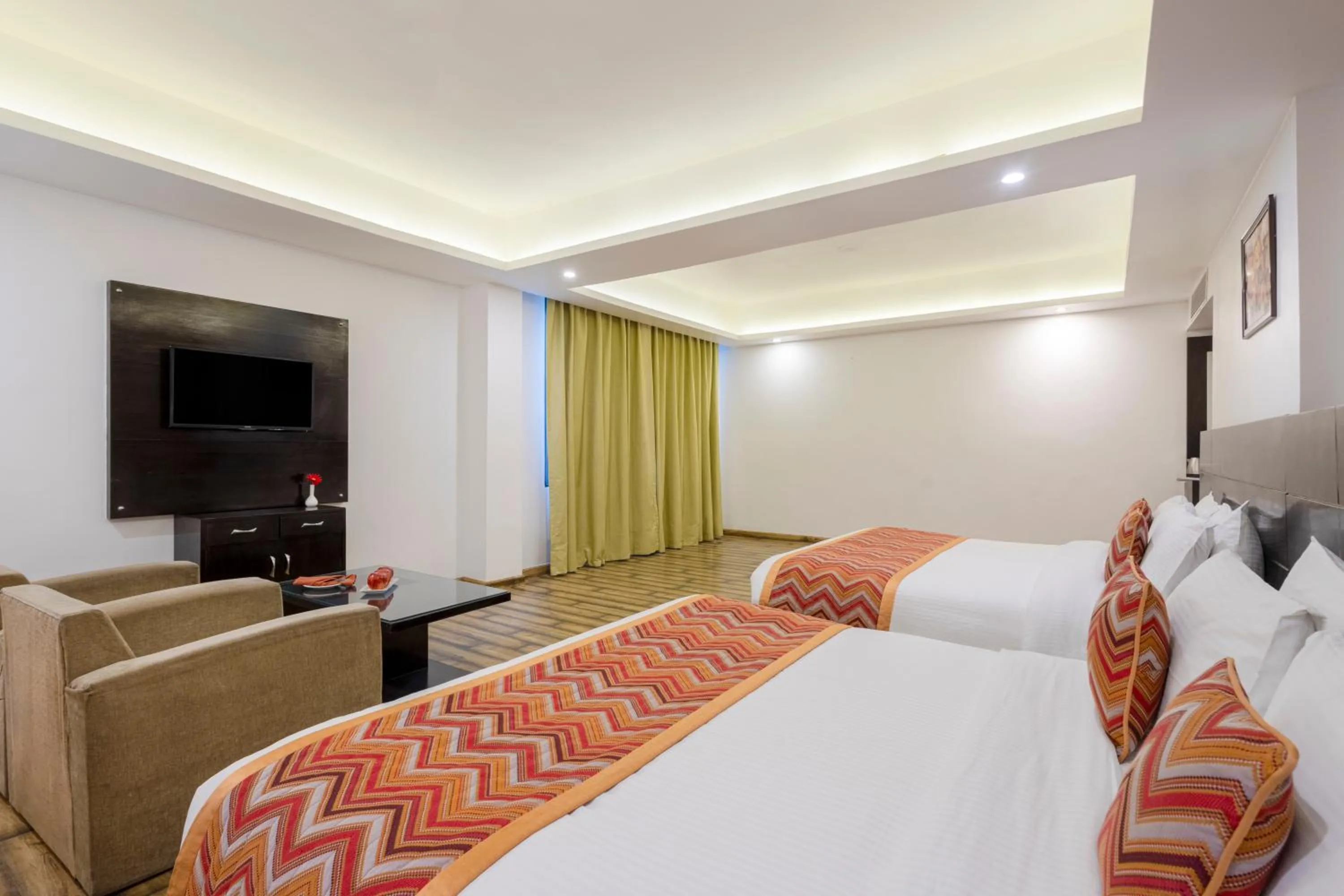 Bedroom, Bed in Sterling Kufri