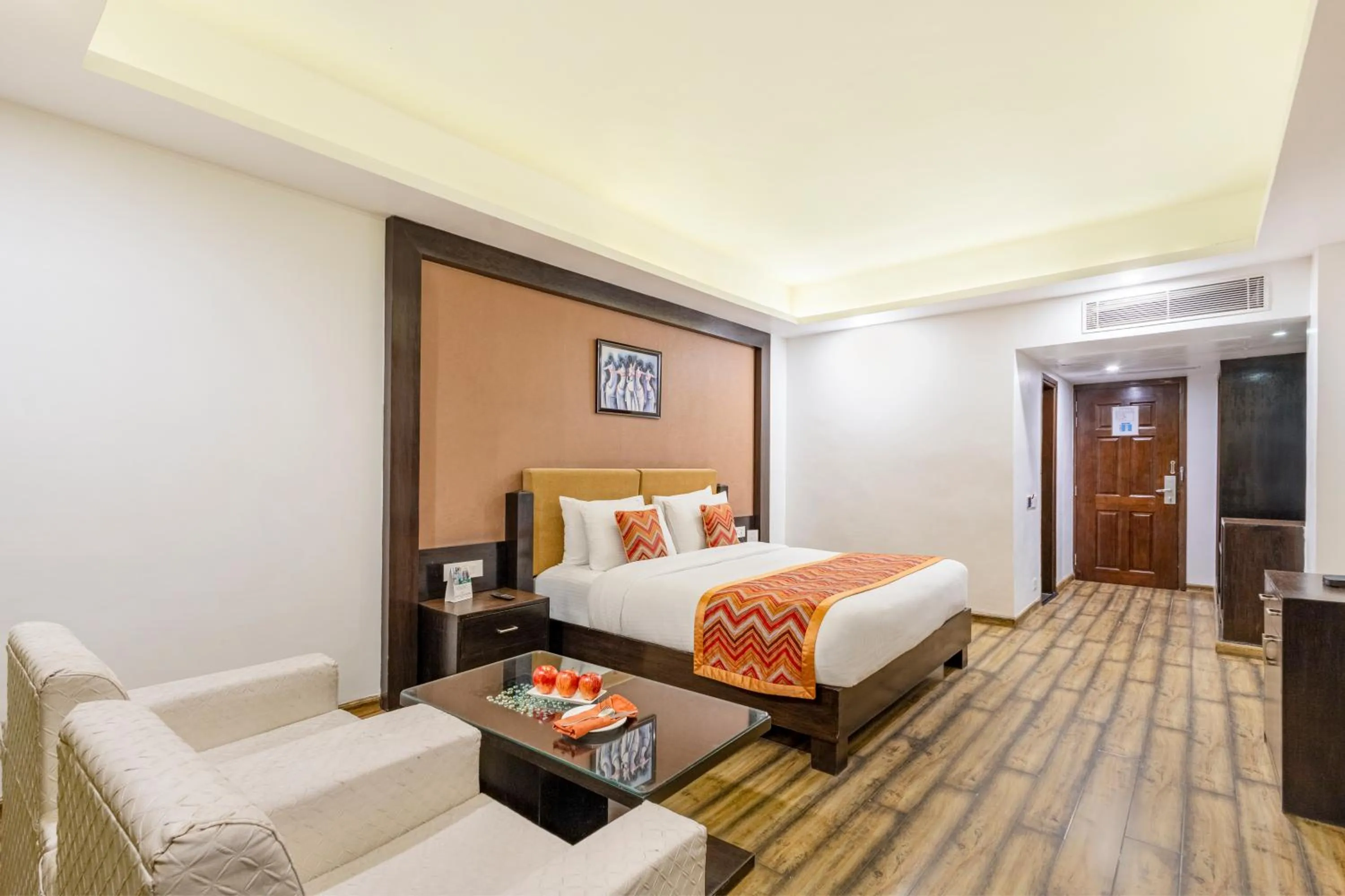 Bedroom, Bed in Sterling Kufri