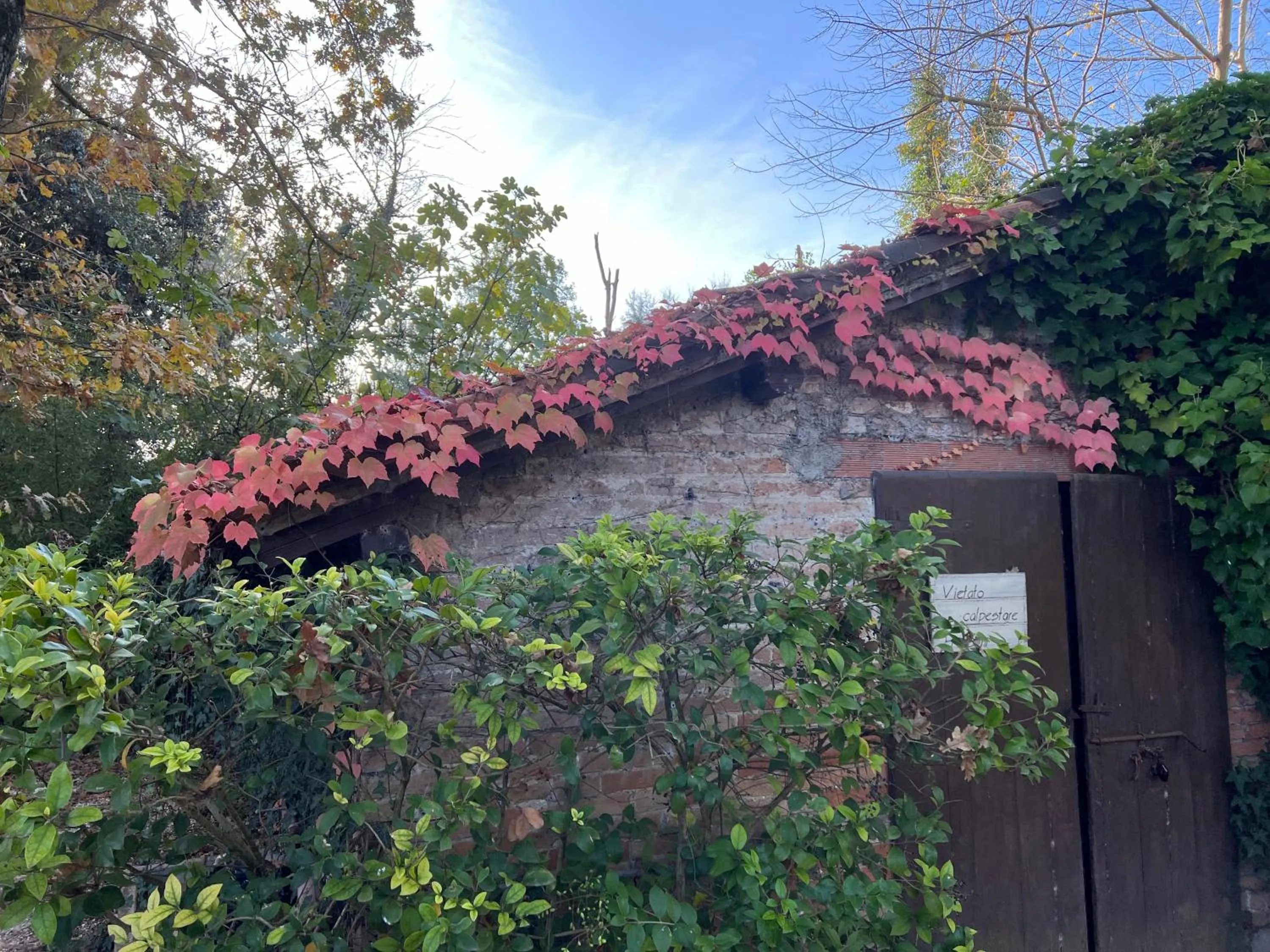 Garden view, Property Building in Casa Delle Meridiane