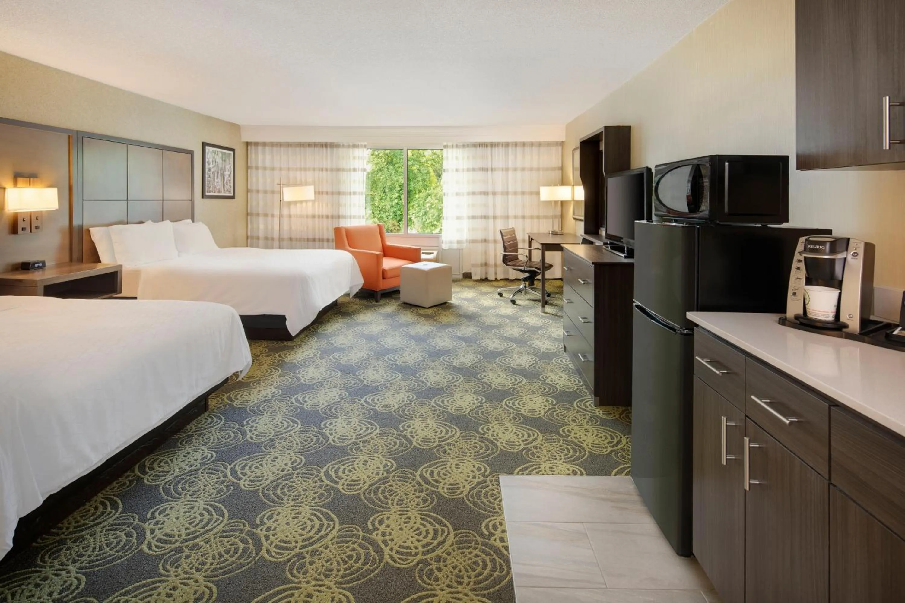 Photo of the whole room, Bed in Holiday Inn University Area Charlottesville by IHG