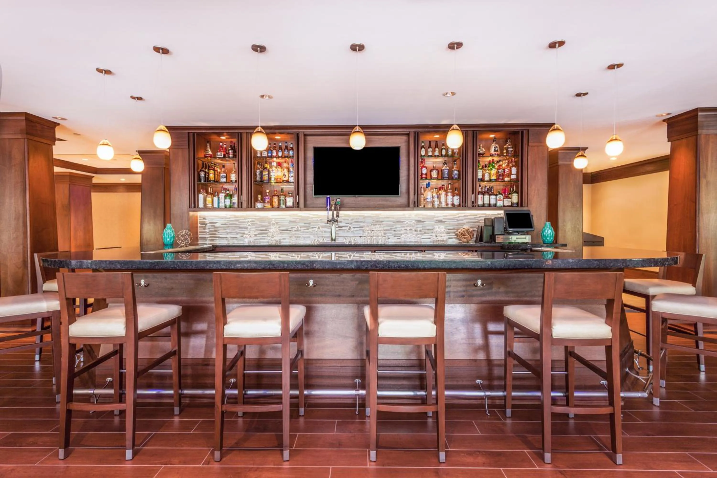 Restaurant/places to eat in Holiday Inn Charlottesville-Monticello by IHG