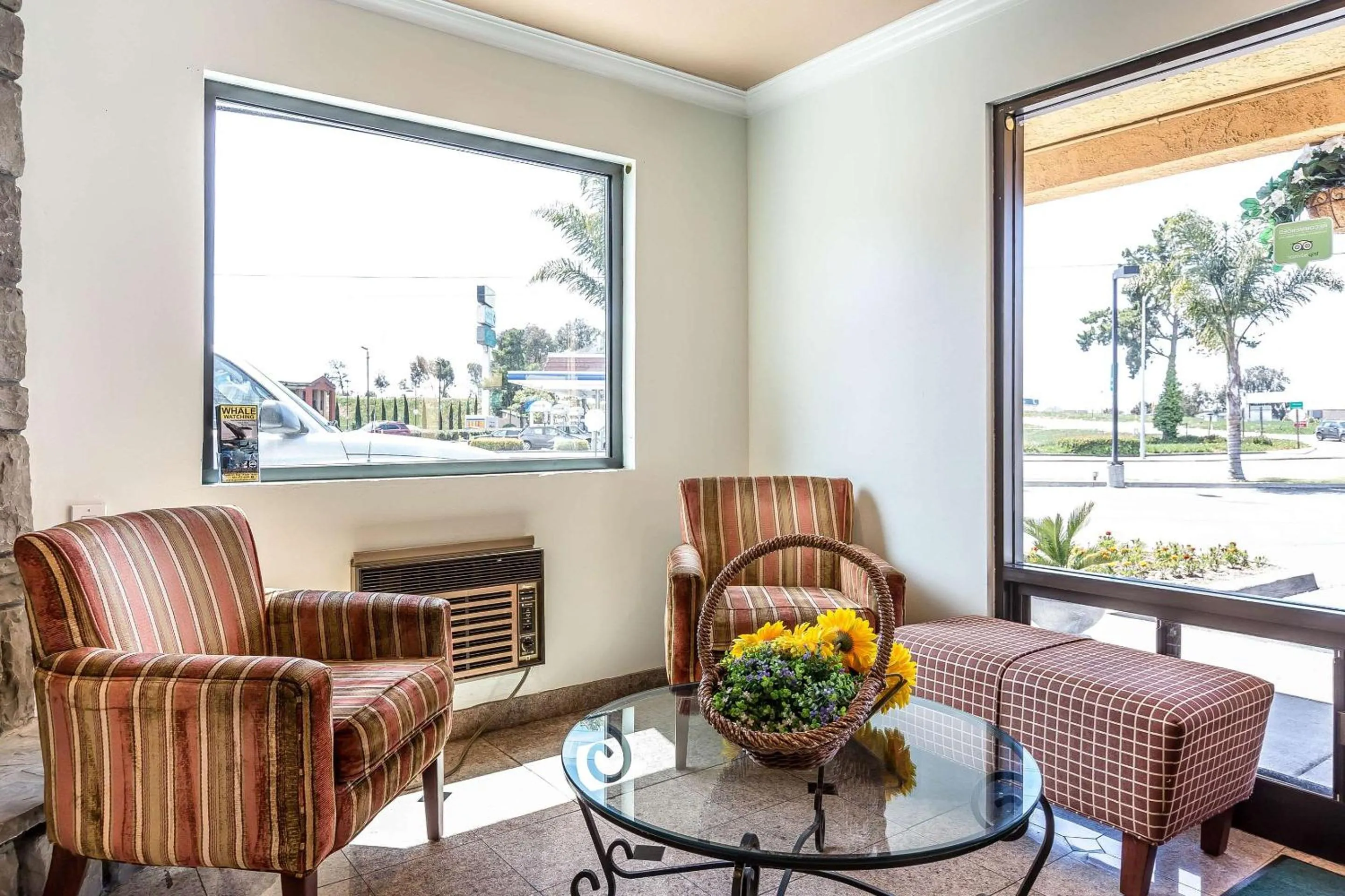 Lobby or reception in Quality Inn Salinas City Center Area