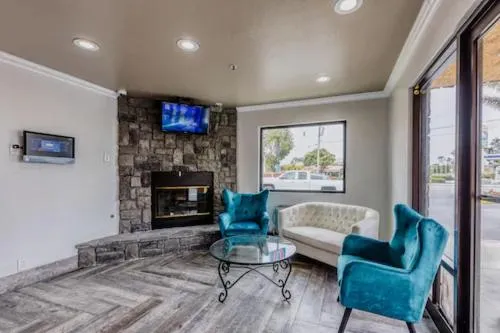 Lobby or reception in Quality Inn Salinas City Center Area