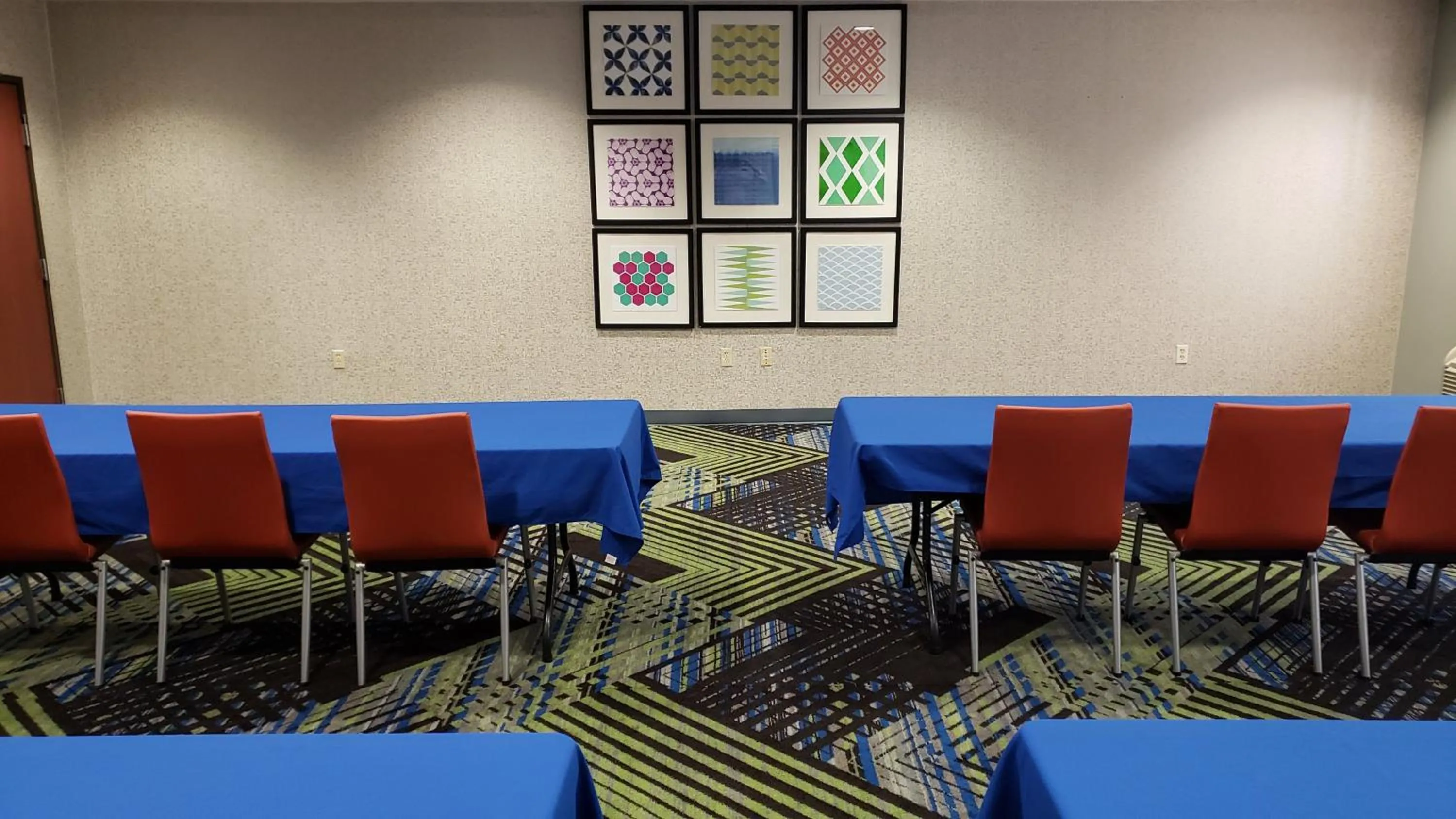 Meeting/conference room in Holiday Inn Express Hotel and Suites Weslaco by IHG