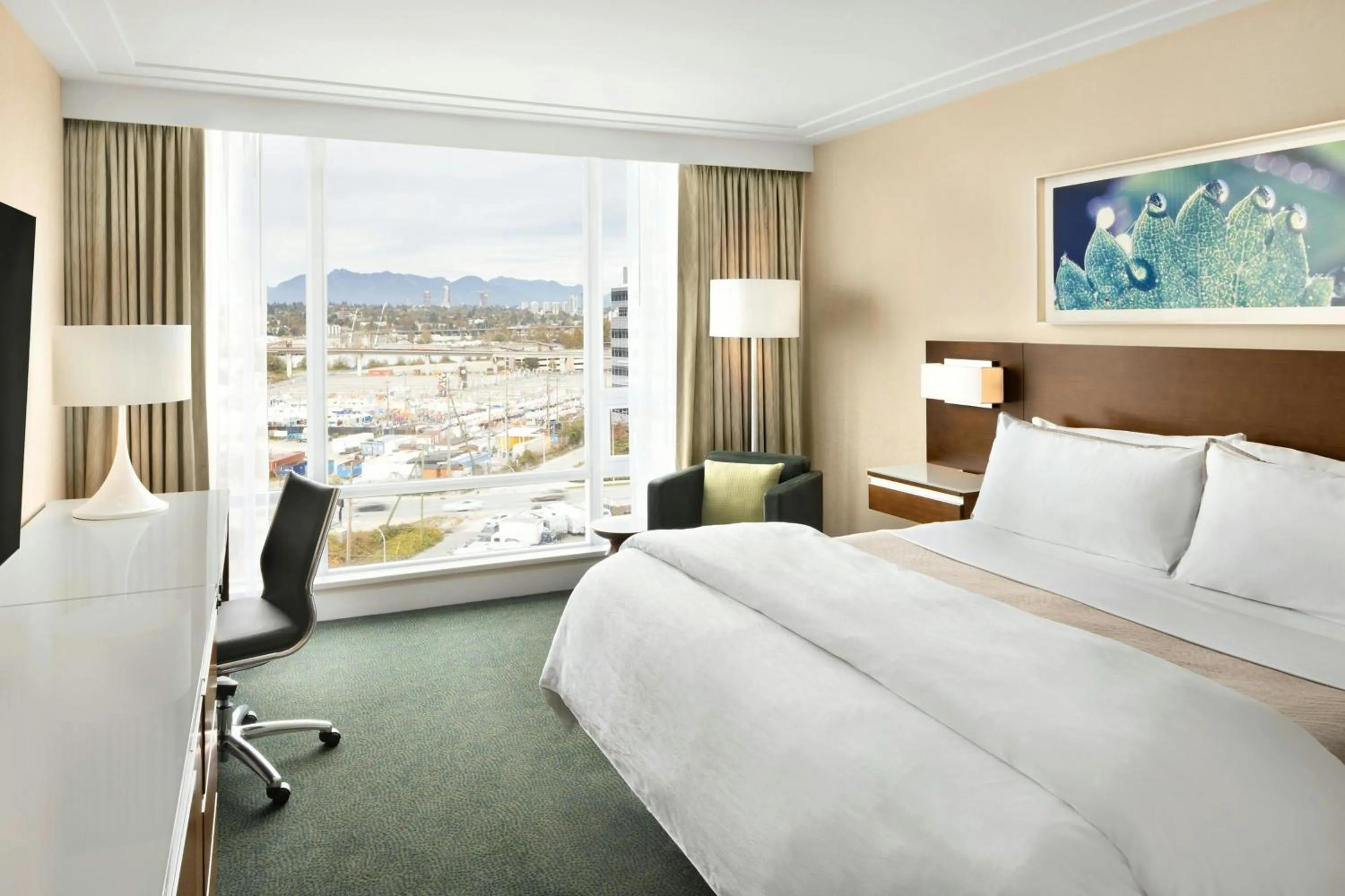 Photo of the whole room, Bed in The Westin Wall Centre, Vancouver Airport