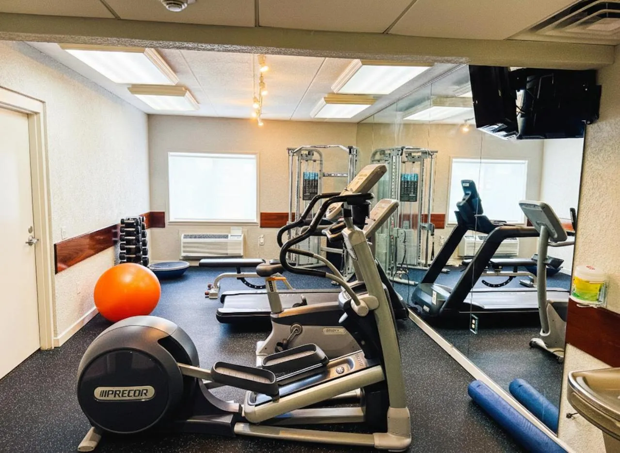 Fishing in Holiday Inn Express Hotel & Suites Port Clinton-Catawba Island by IHG