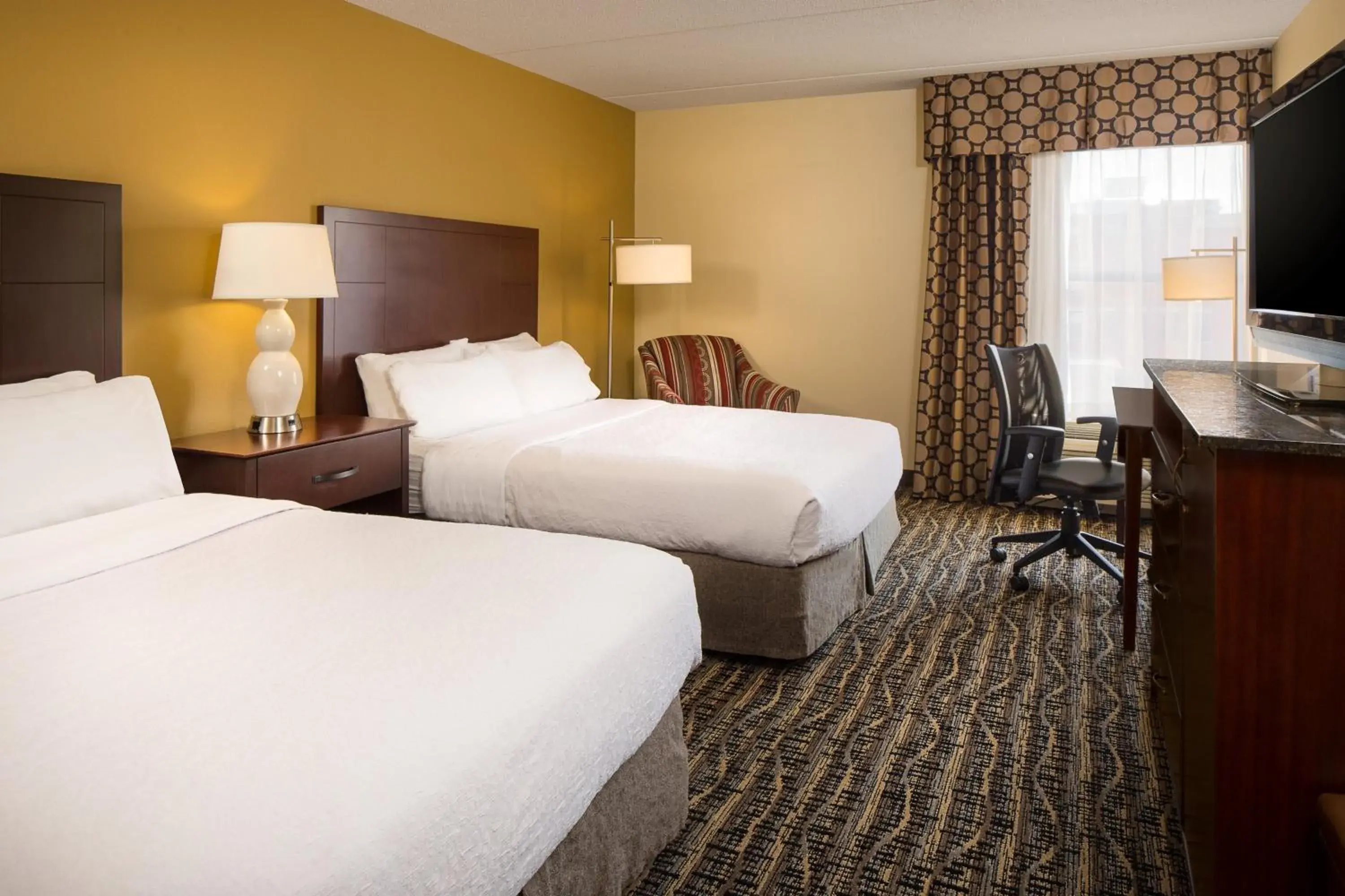 Room with Two Beds - Hearing Accessible - Non-Smoking in Holiday Inn Dubuque/Galena by IHG Room with Two Beds - Hearing Accessible - Non-Smoking in Holiday Inn Dubuque/Galena by IHG