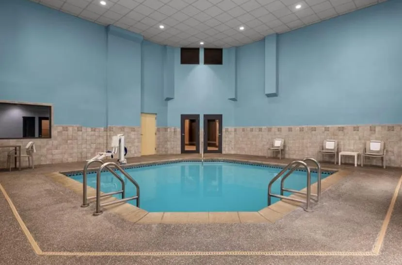 Swimming pool in Holiday Inn Dubuque/Galena by IHG