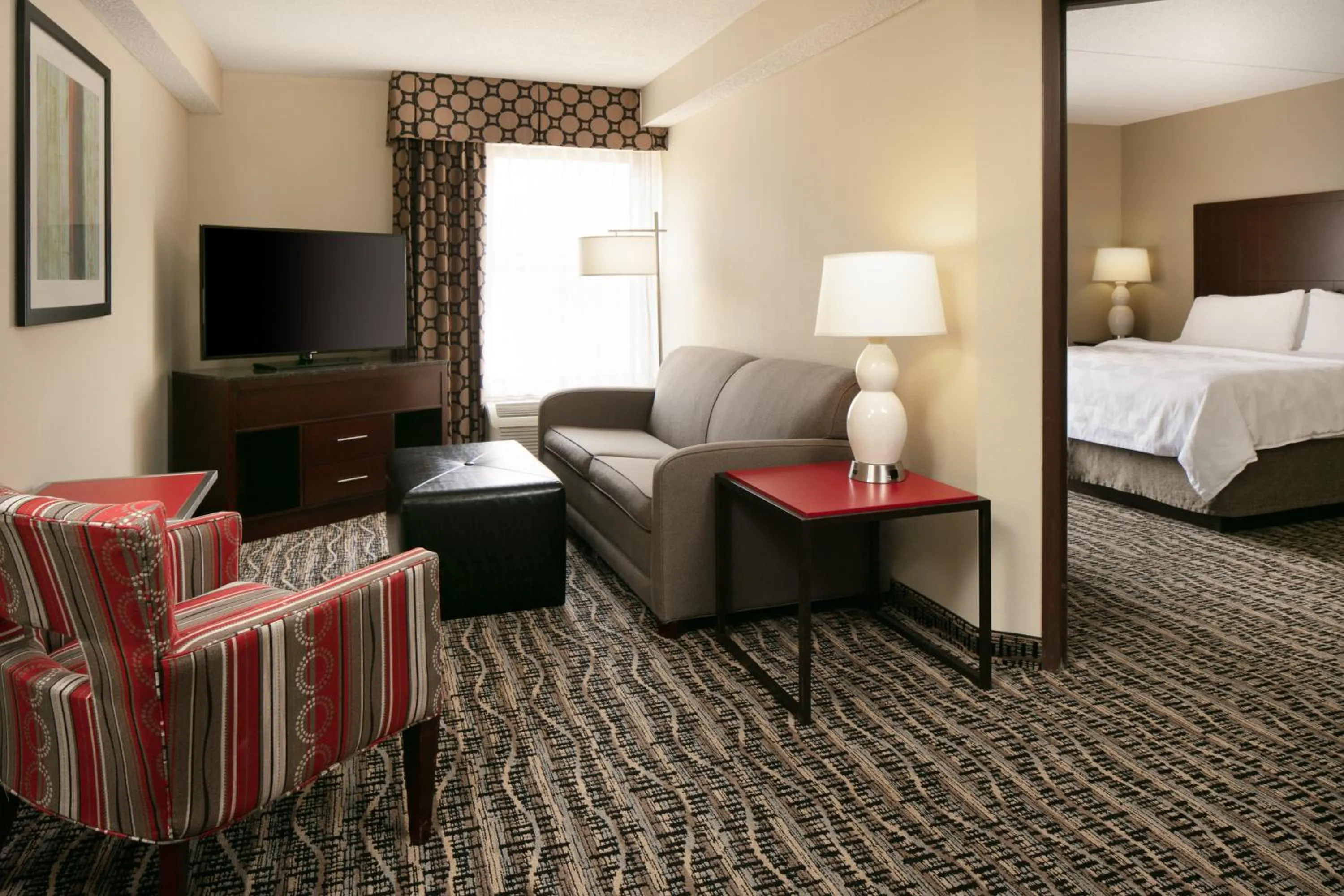 Photo of the whole room, Bed in Holiday Inn Dubuque/Galena by IHG