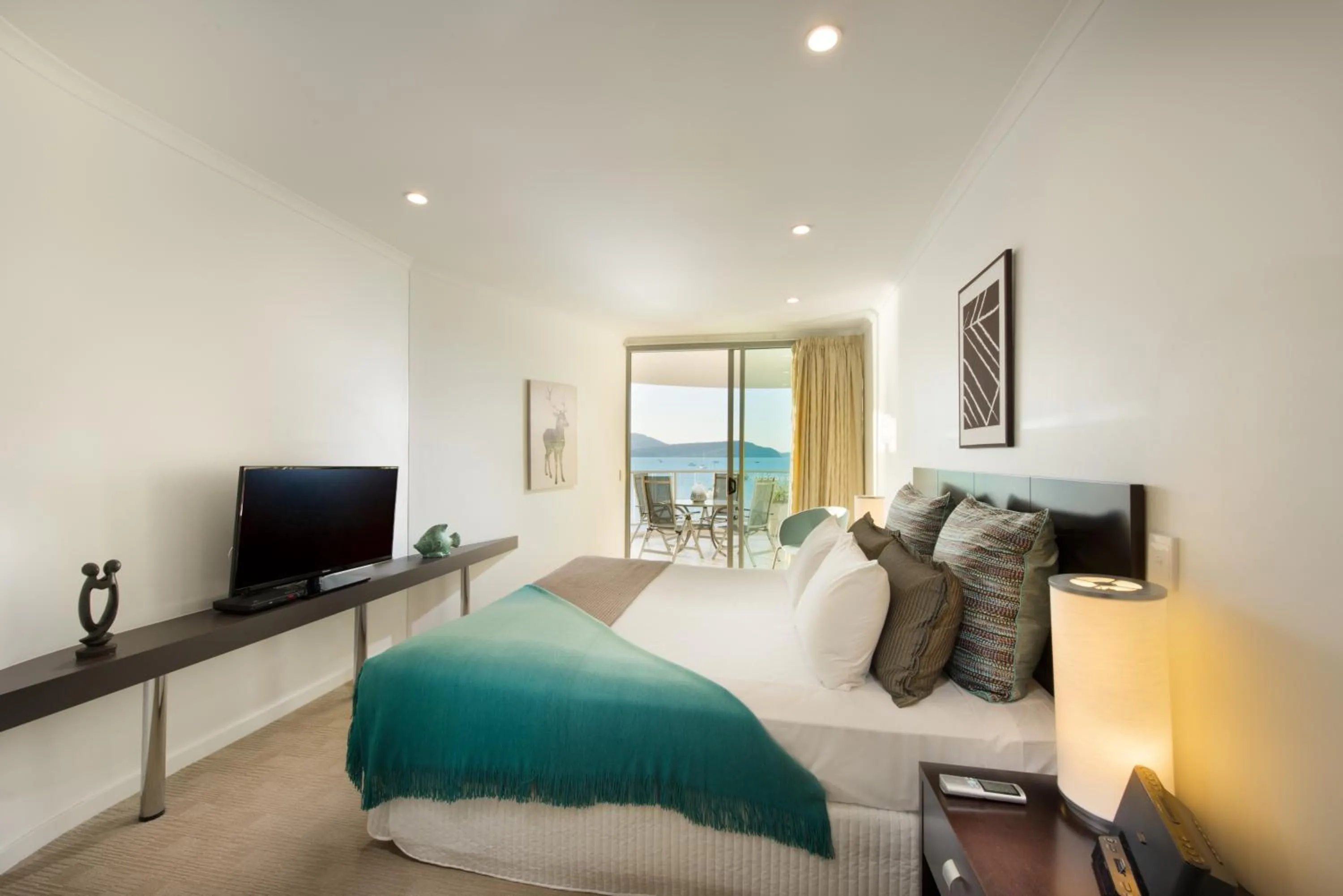 Bedroom, Bed in at Marina Shores