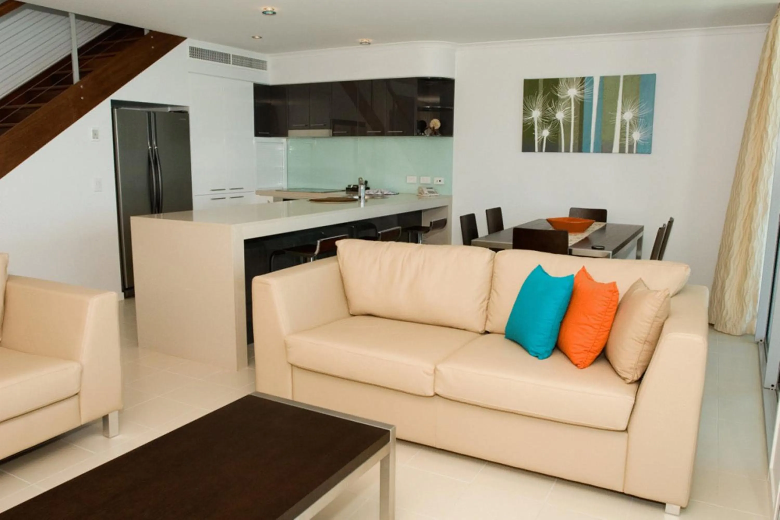 Kitchen or kitchenette in at Marina Shores