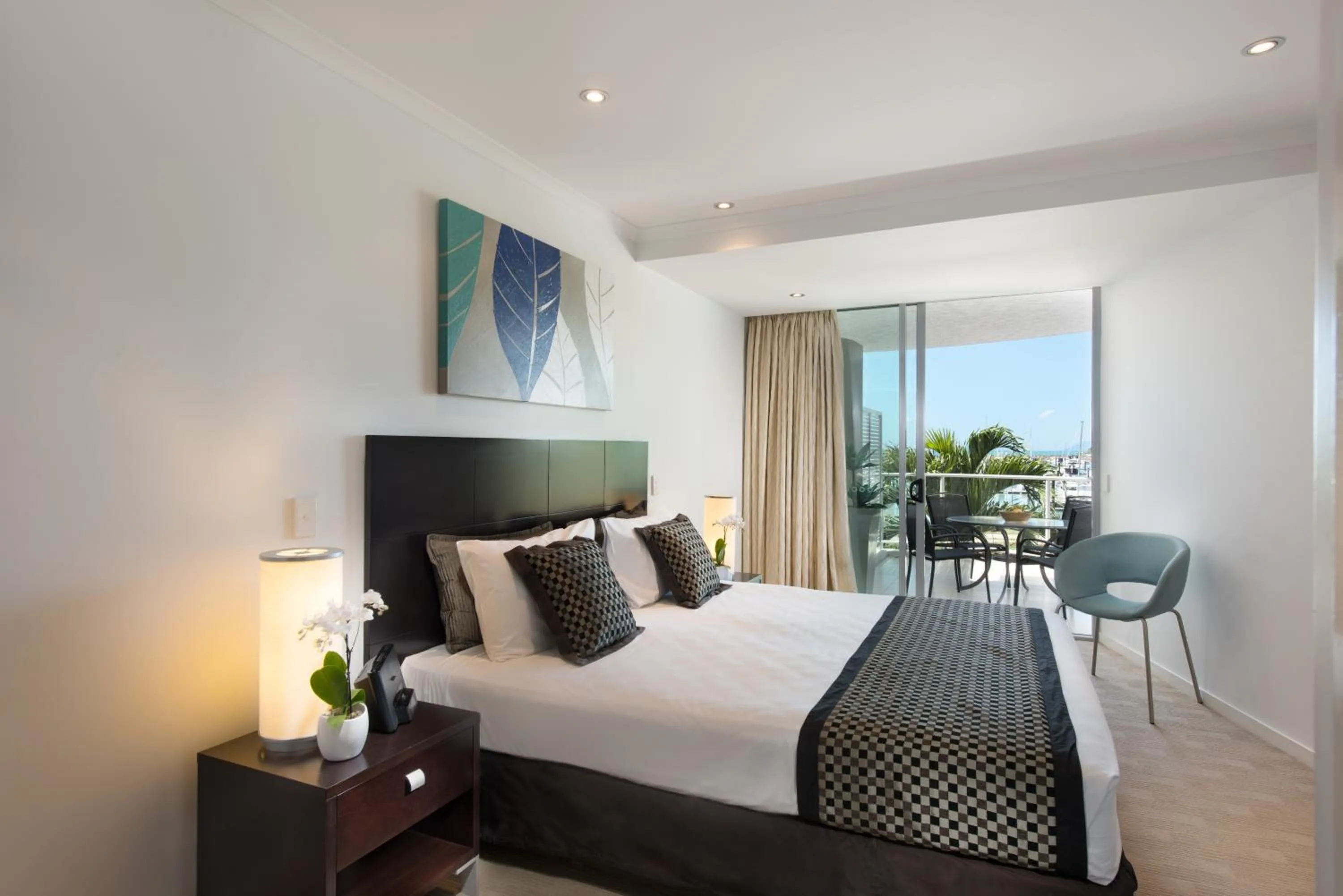 Bedroom, Bed in at Marina Shores