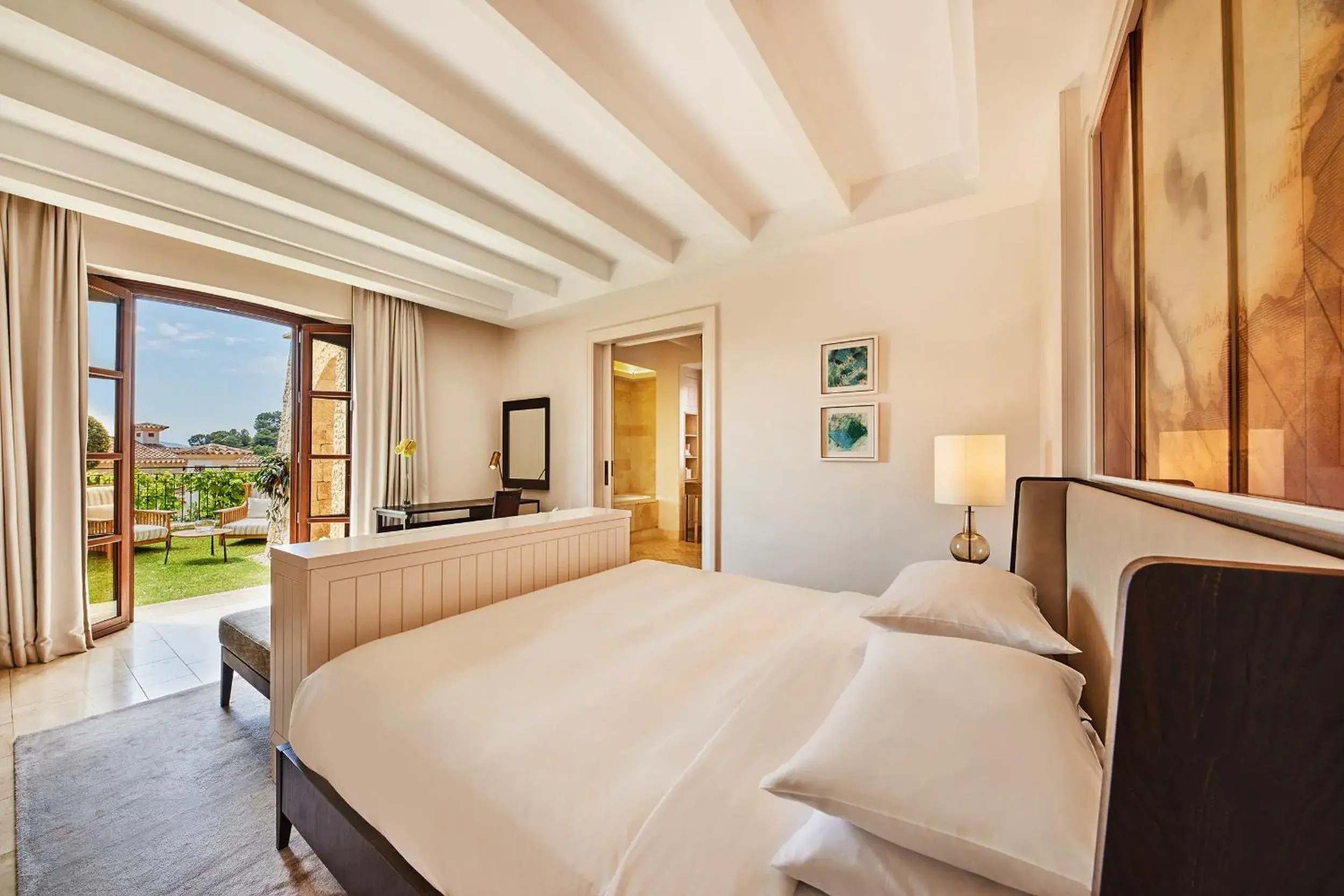 Grand Suite with Garden Access in CAP VERMELL GRAND HOTEL Grand Suite with Garden Access in CAP VERMELL GRAND HOTEL
