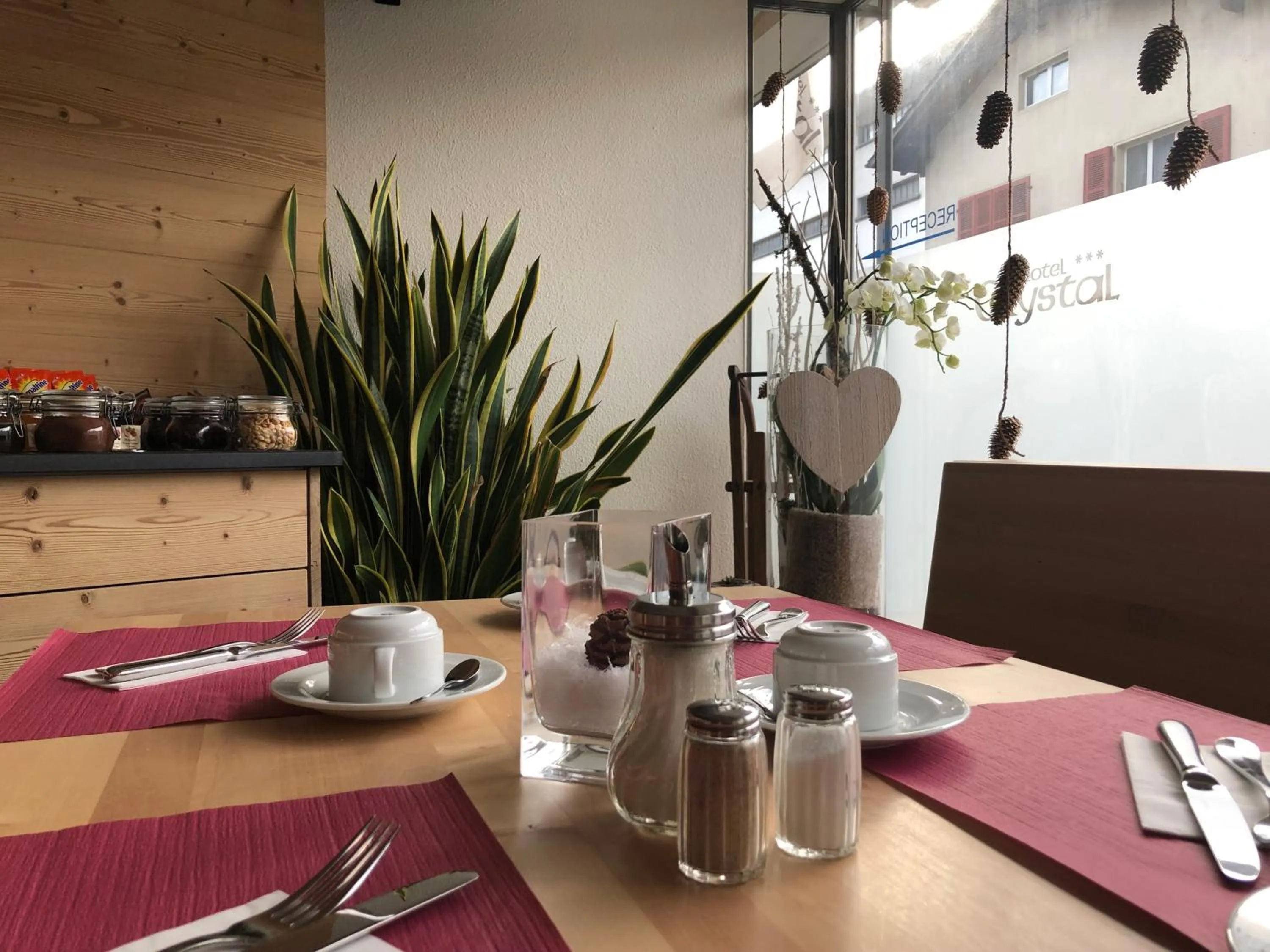 Dining area in Hotel Crystal Interlaken
