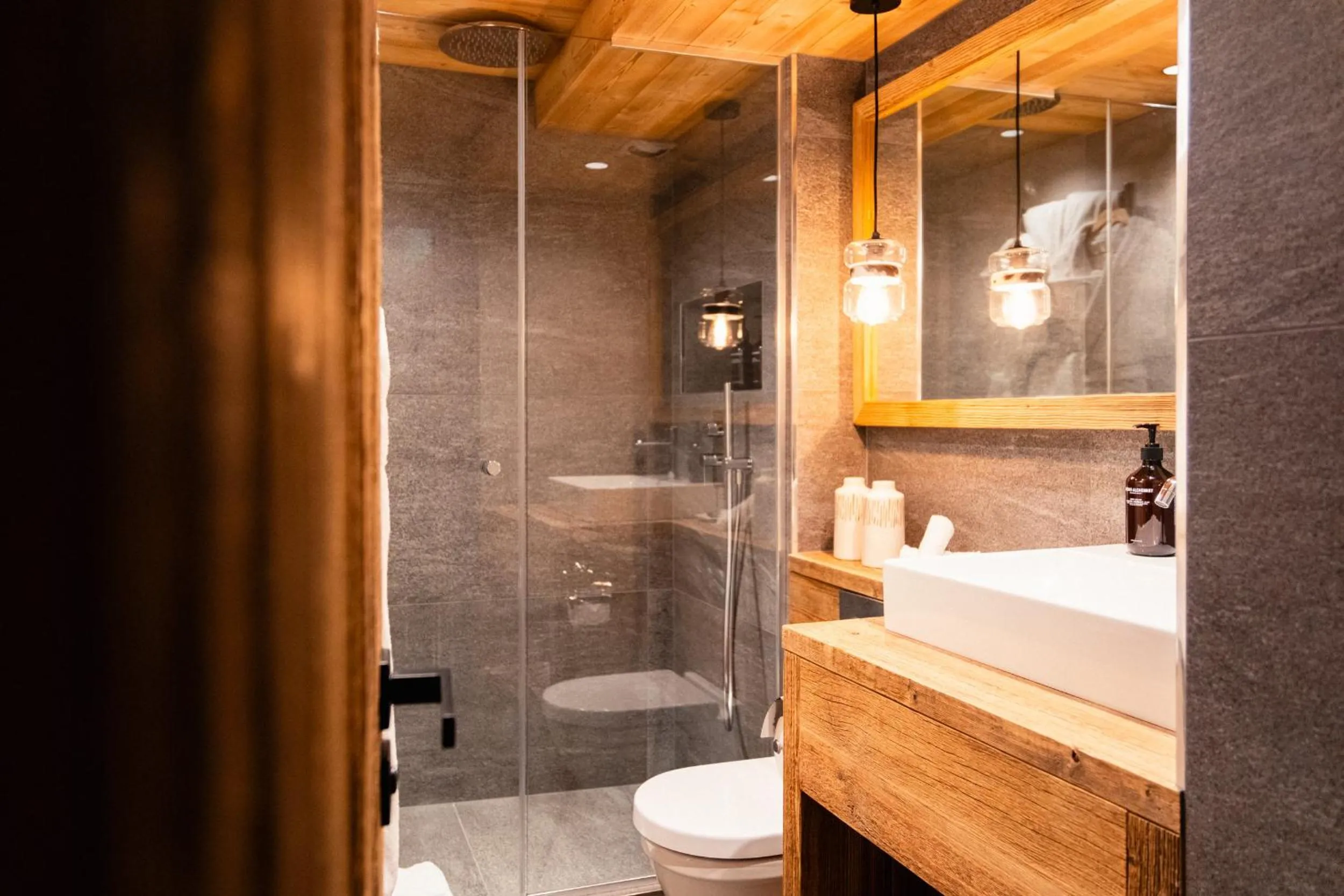 Photo of the whole room in L'Alpaga, a Beaumier hotel