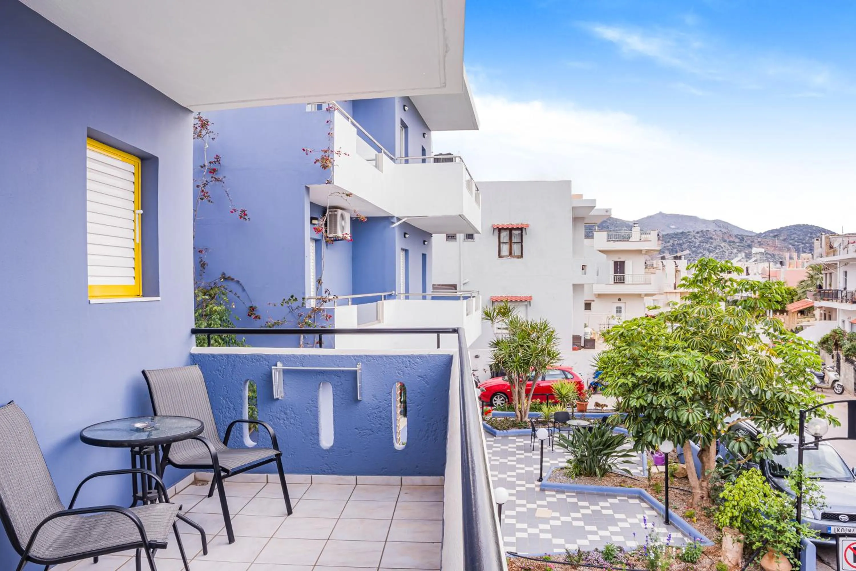 Balcony/Terrace in Happy Days