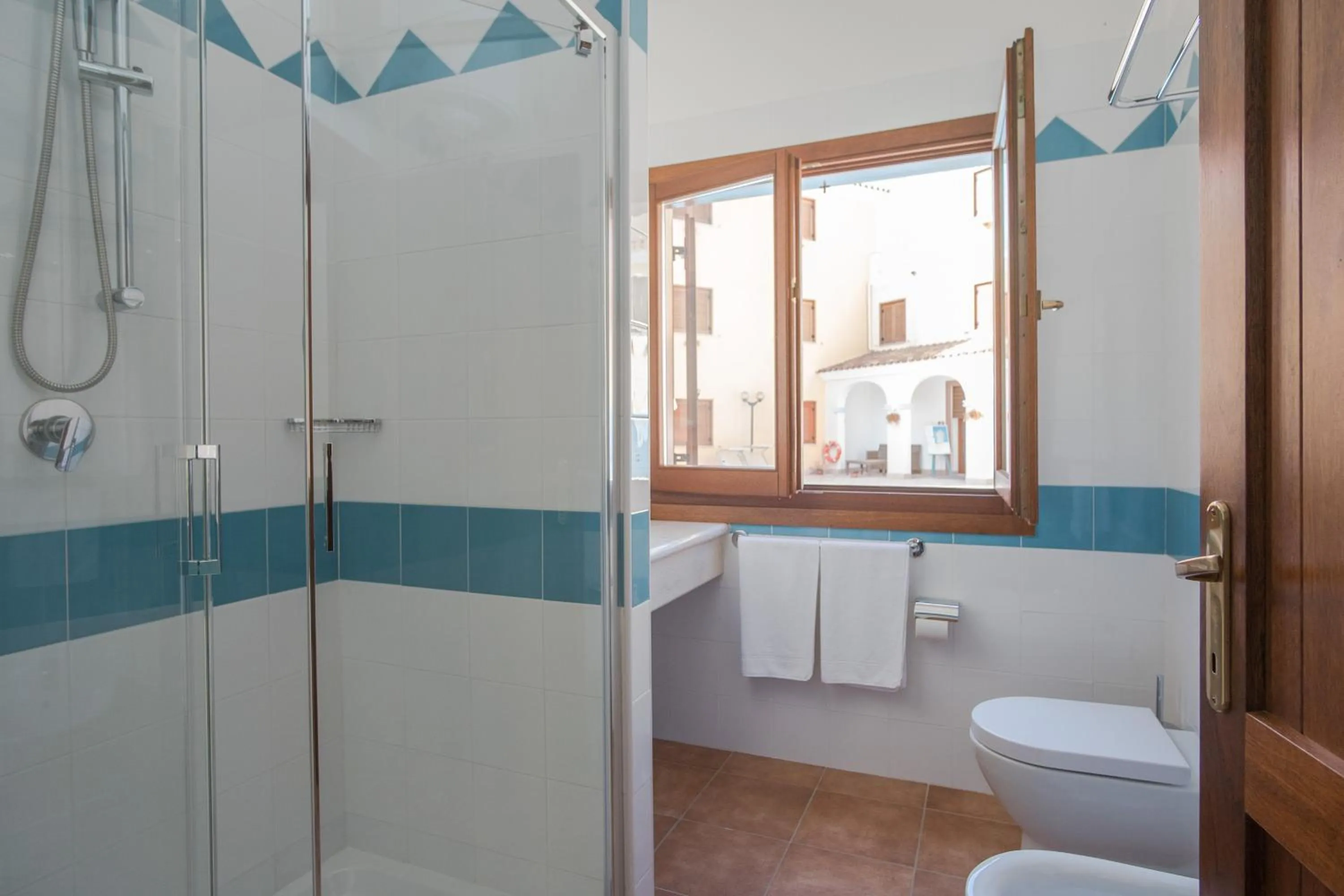 Bathroom in Residence Cala Viola