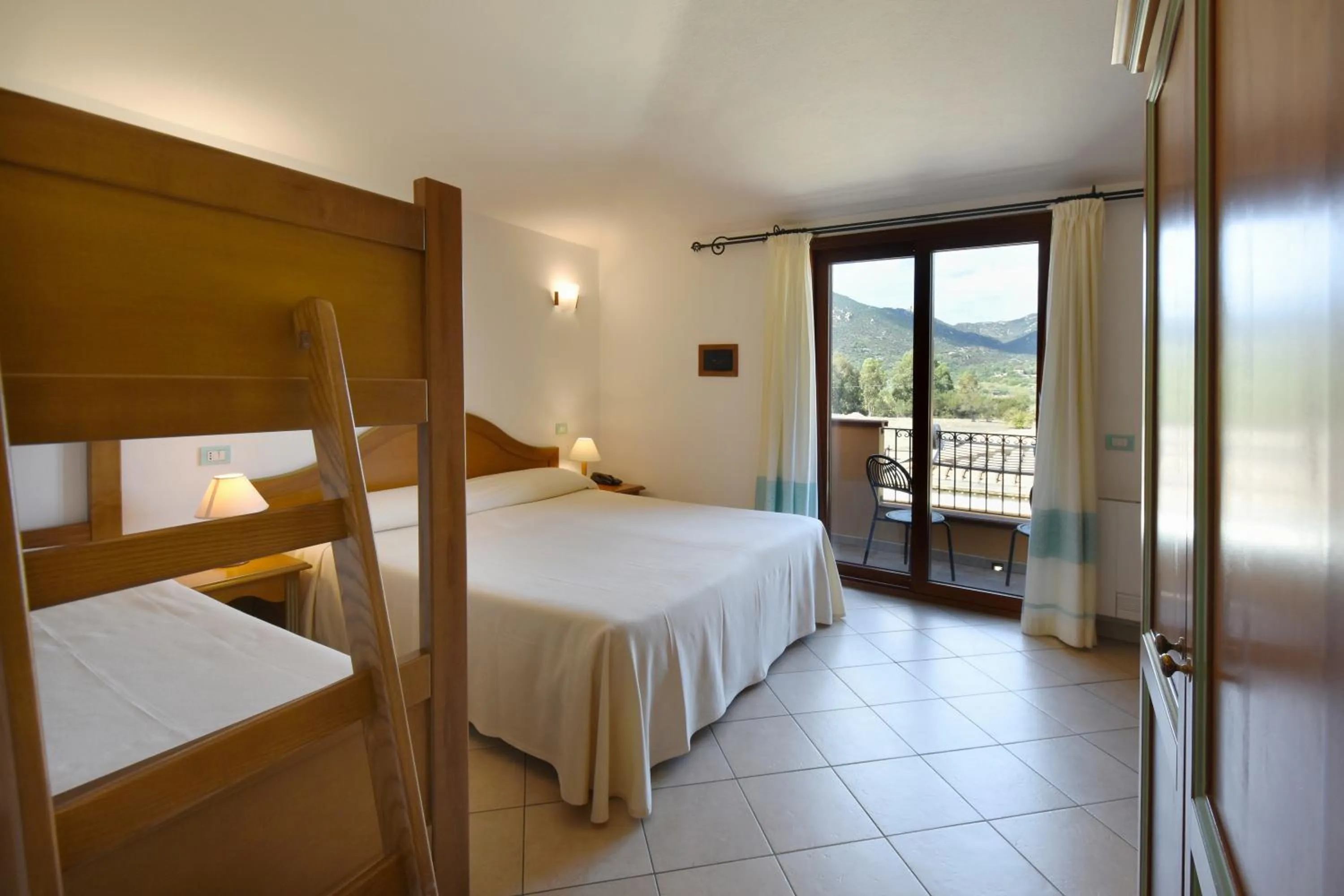 Bedroom, Bed in Le Anfore Hotel