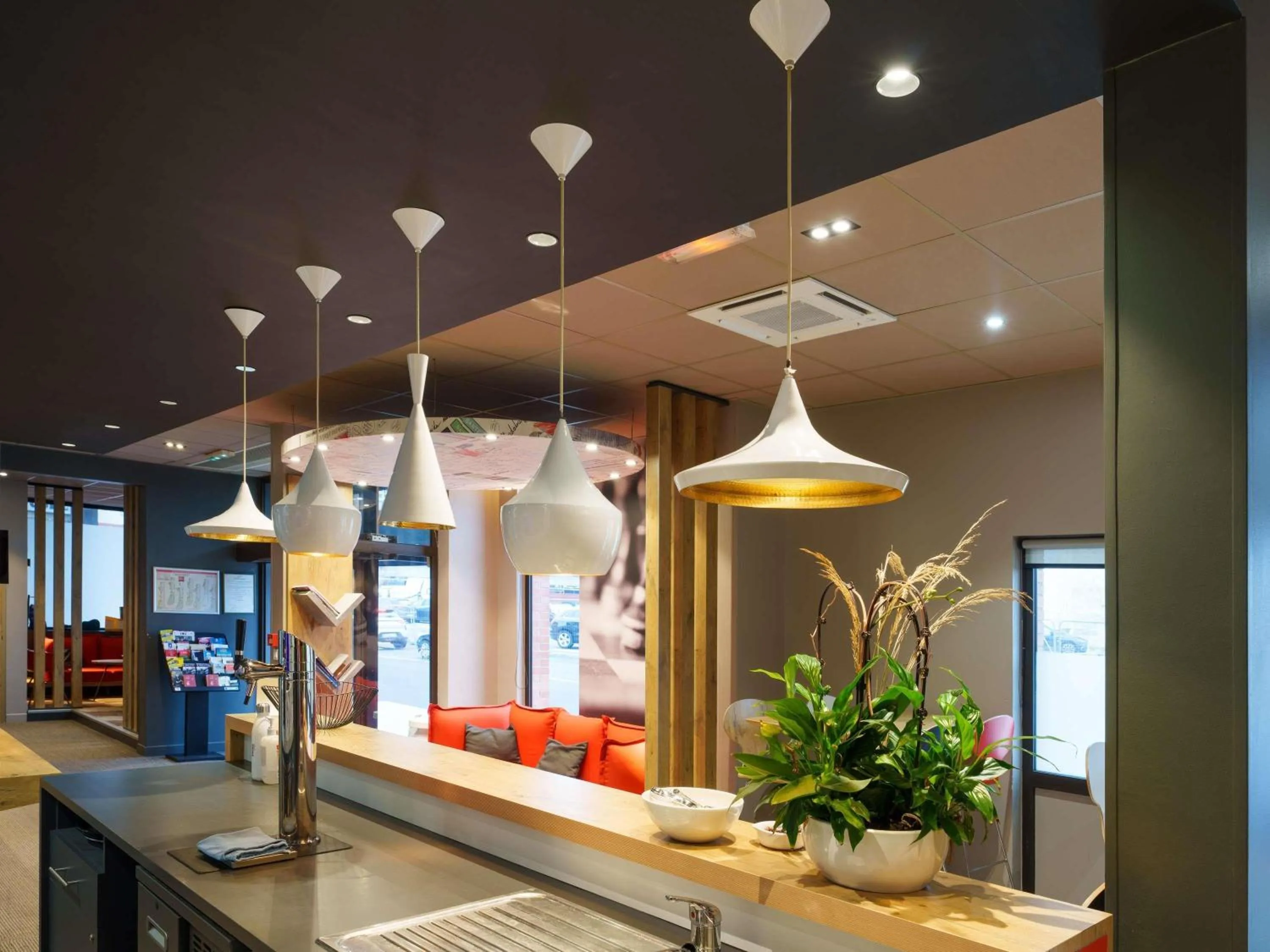 Property building in ibis Saint Quentin Basilique