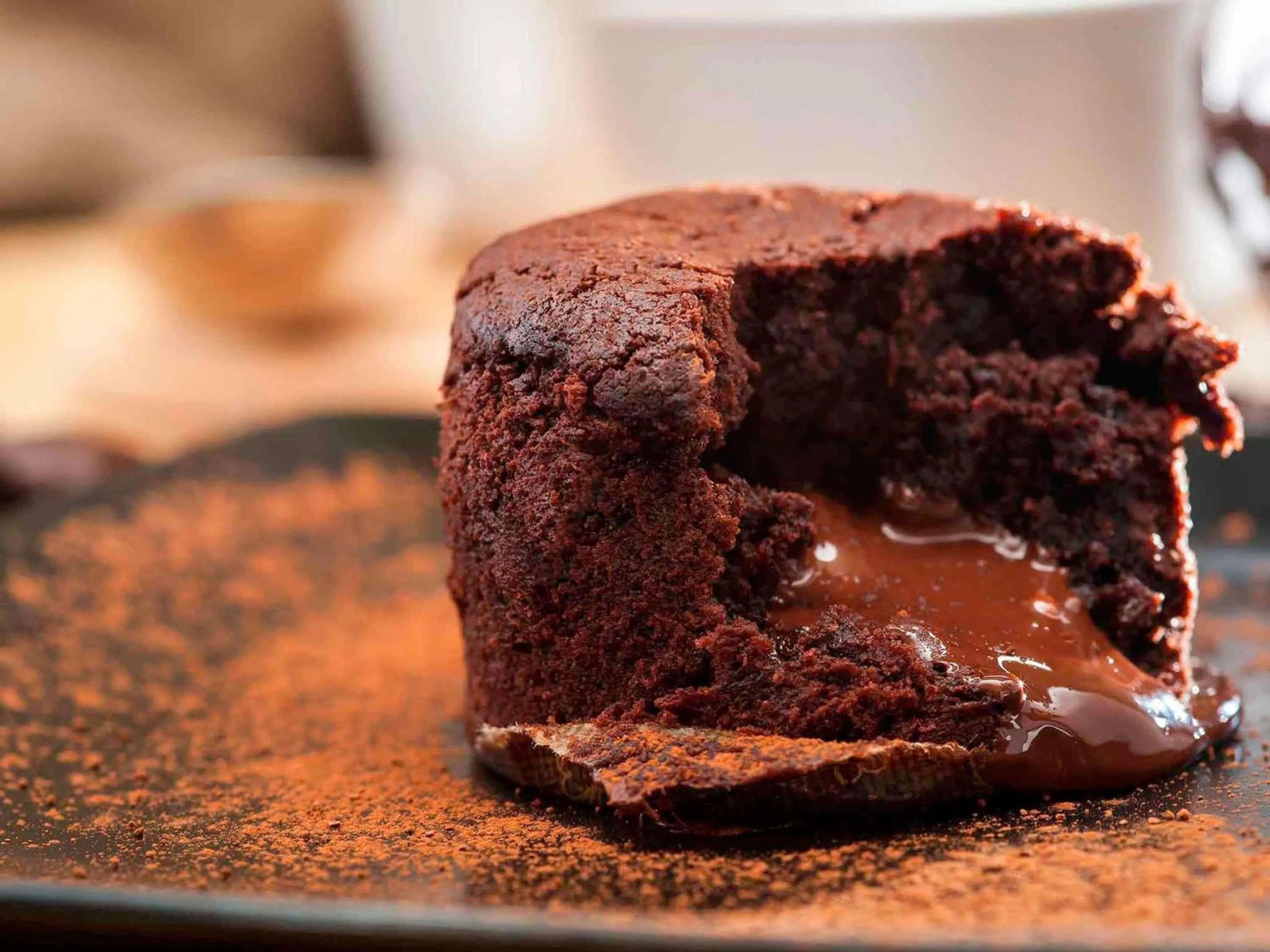 Lounge or bar in ibis Saint Quentin Basilique