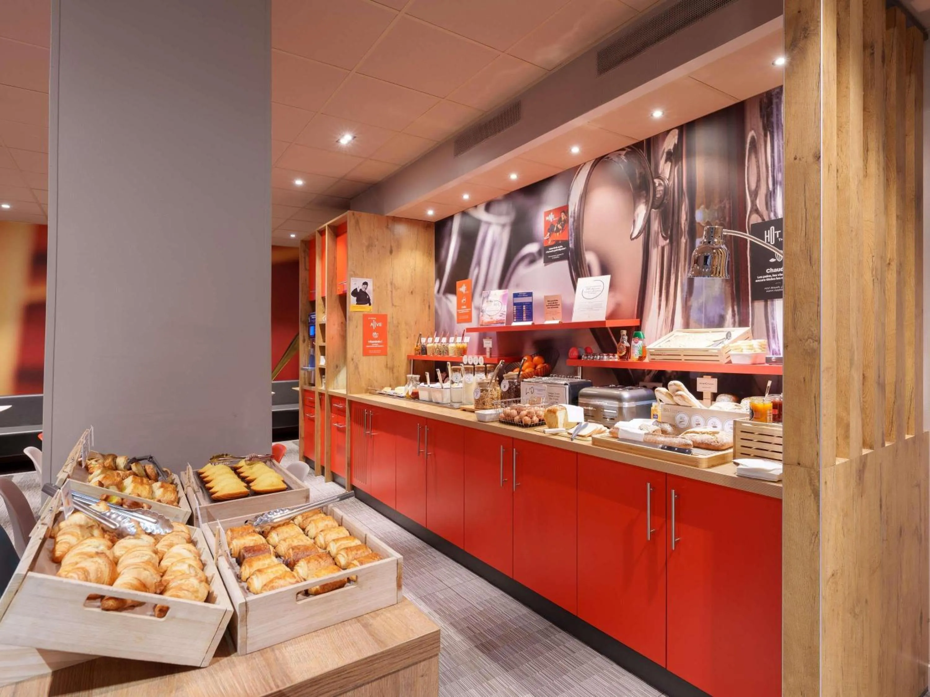 Breakfast in ibis Saint Quentin Basilique