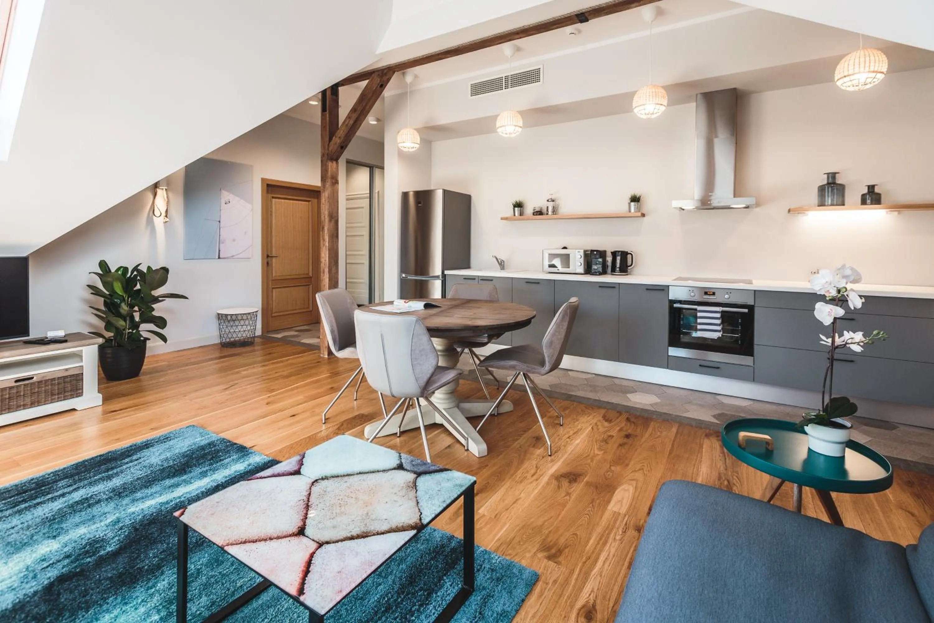 Kitchen or kitchenette in Riga Lux Apartments - Skolas