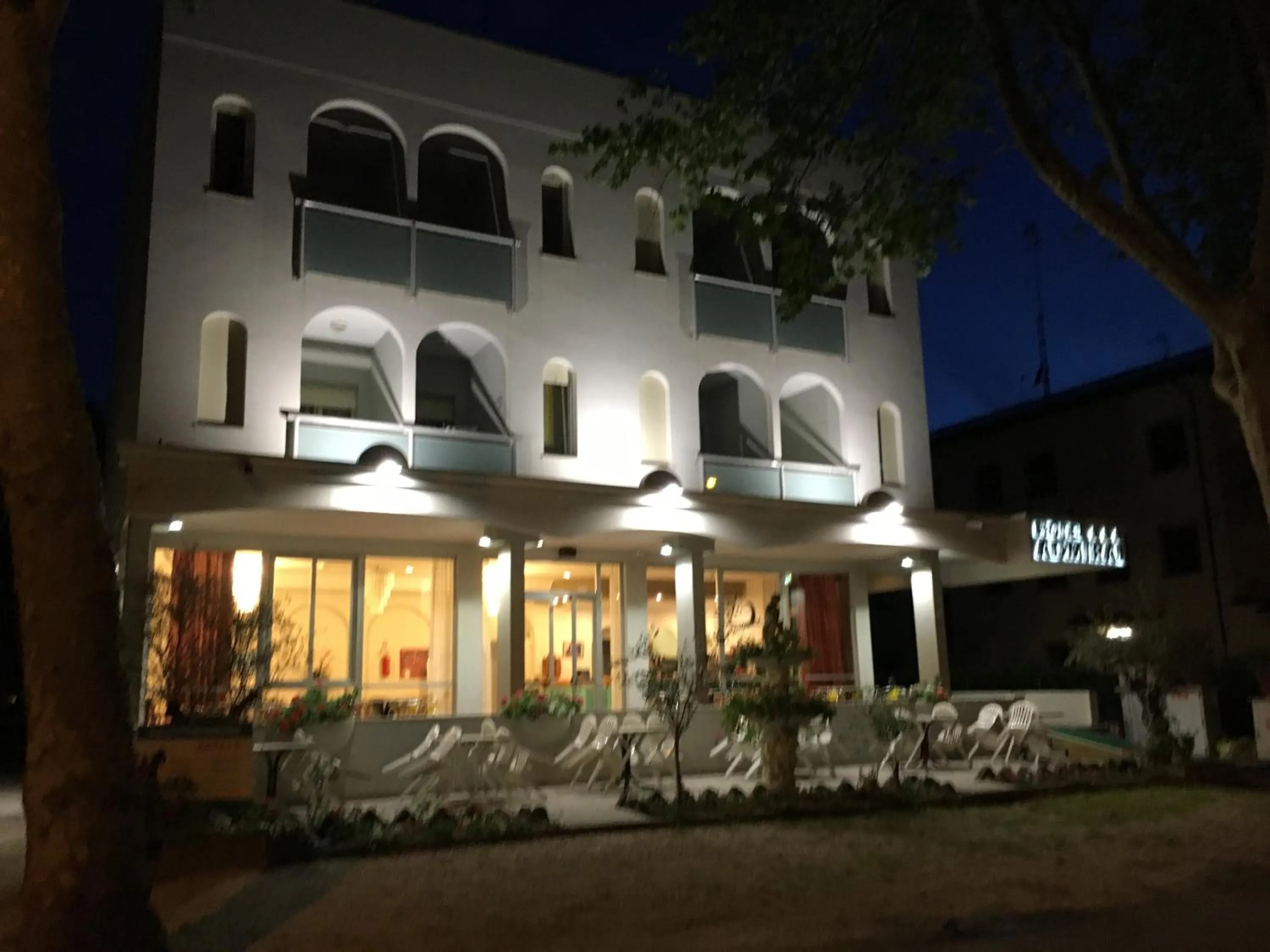 Facade/entrance in Hotel Admiral