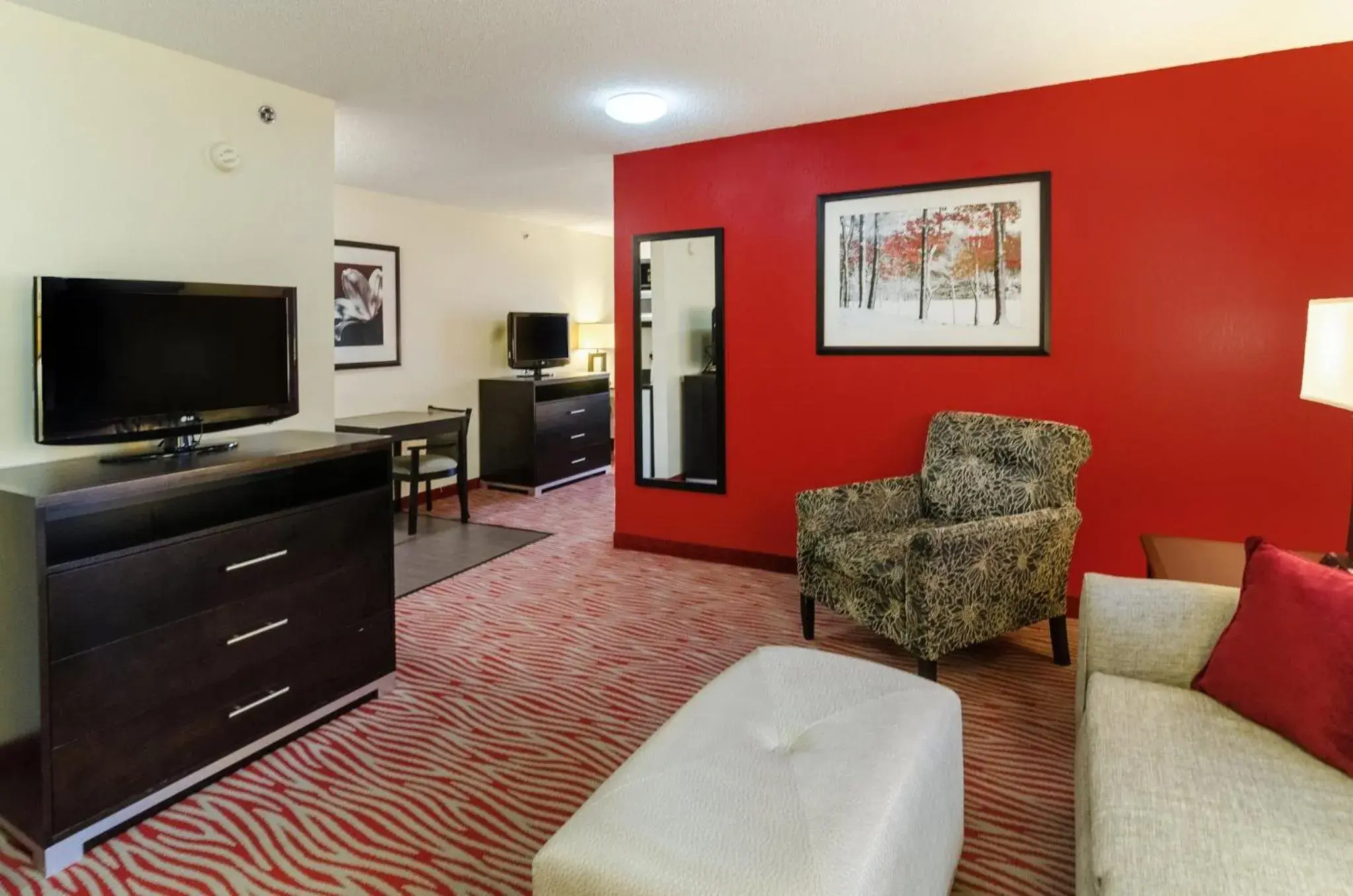 One-Bedroom Suite with Sofa Bed in Holiday Inn Express Hotel & Suites Vinita by IHG One-Bedroom Suite with Sofa Bed in Holiday Inn Express Hotel & Suites Vinita by IHG